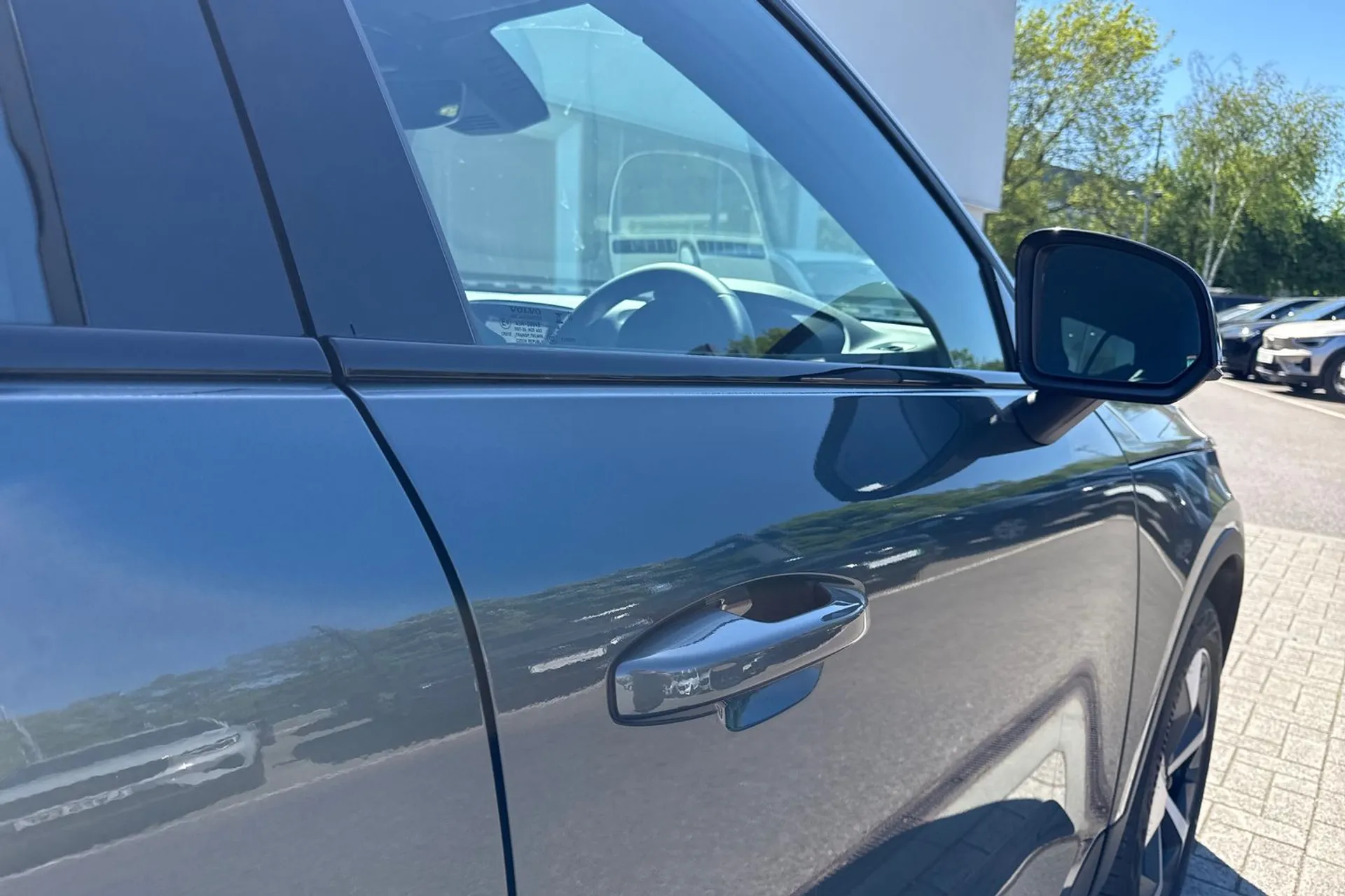 Volvo XC40 thumbnail image number 16