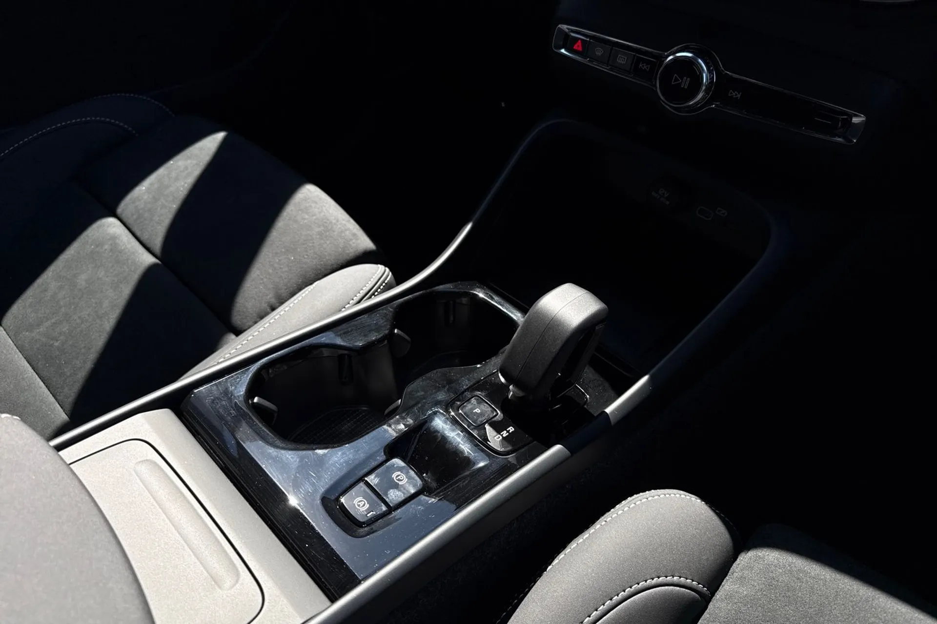 Volvo XC40 thumbnail image number 42