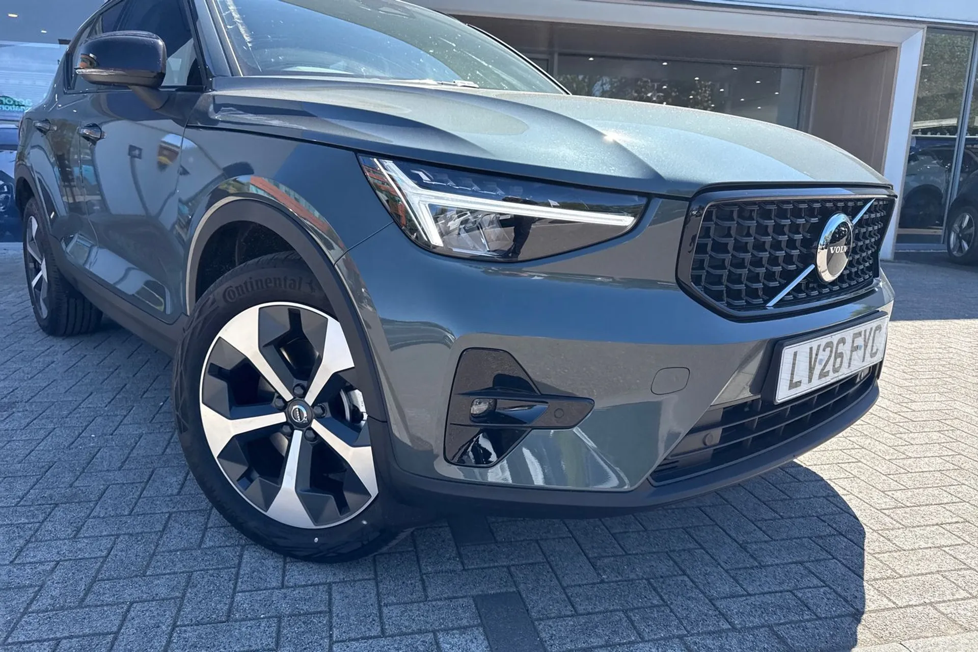 Volvo XC40 thumbnail image number 6