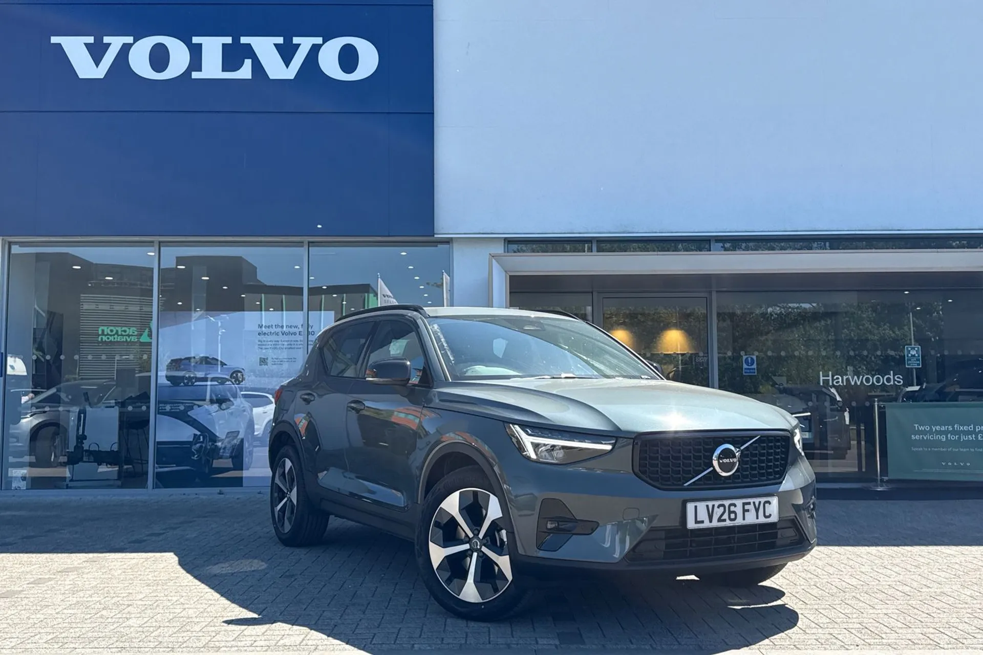 Volvo XC40 focused image