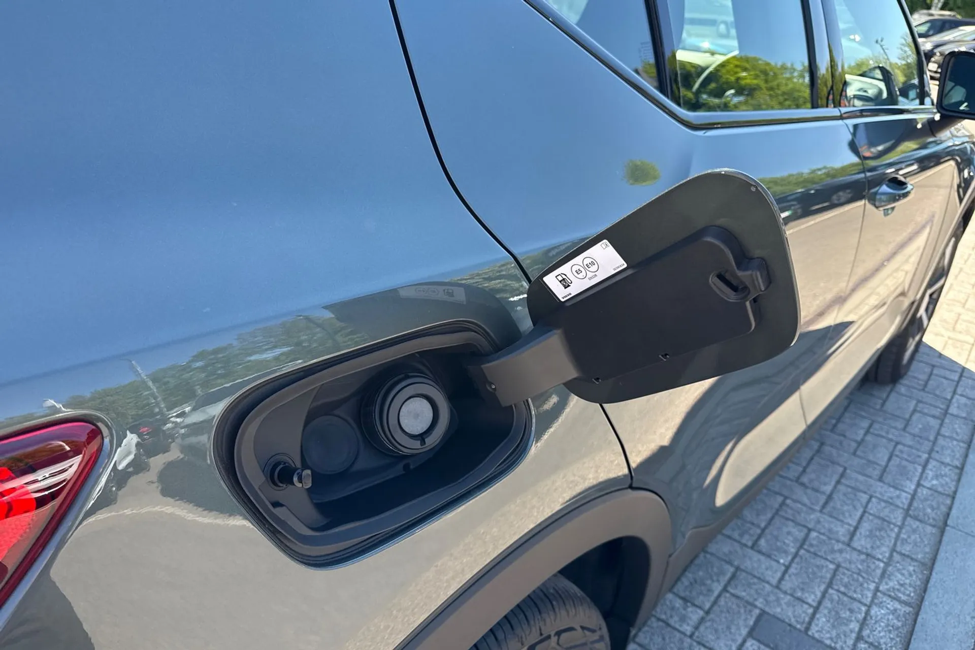 Volvo XC40 thumbnail image number 18