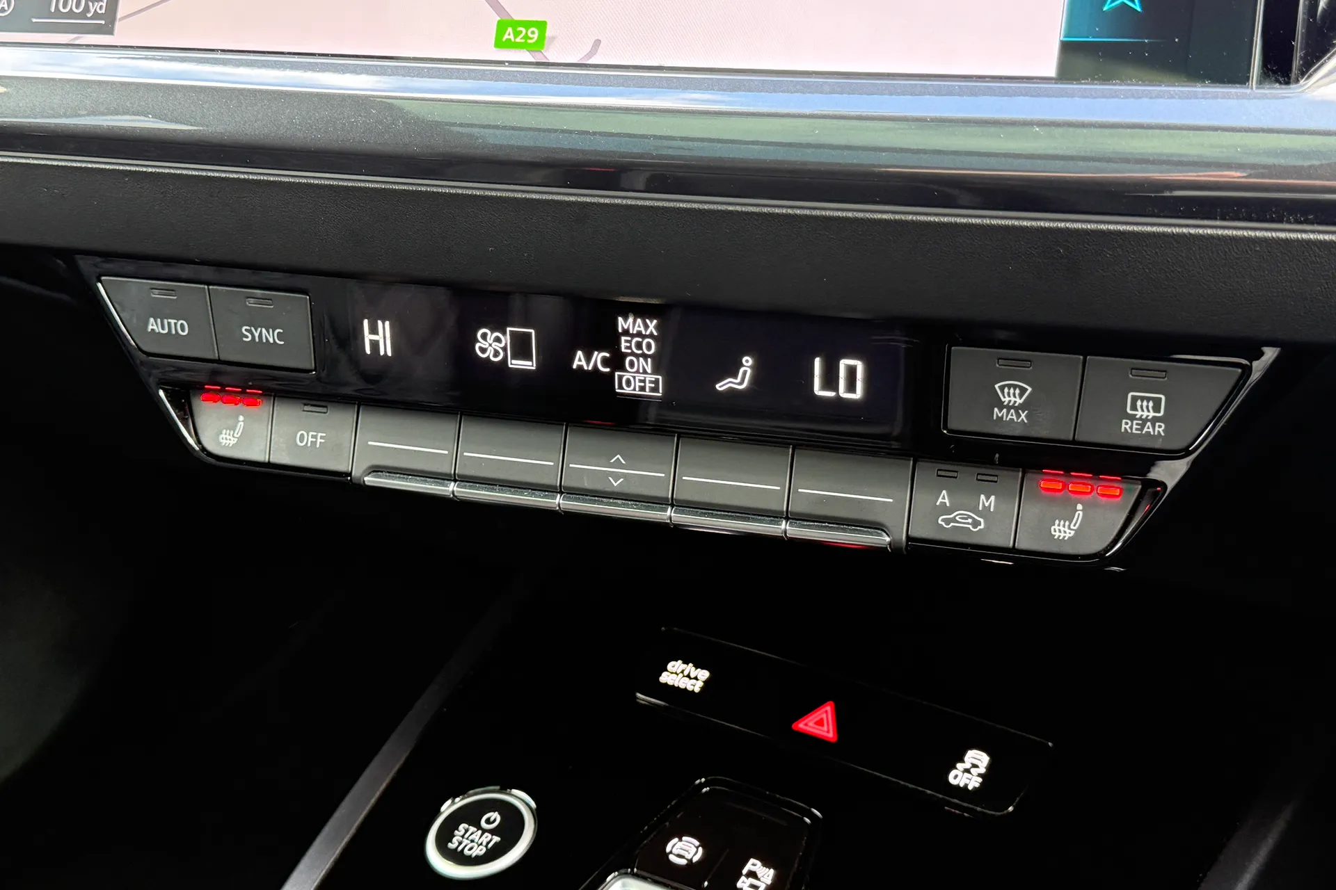 Audi Q4 thumbnail image number 19