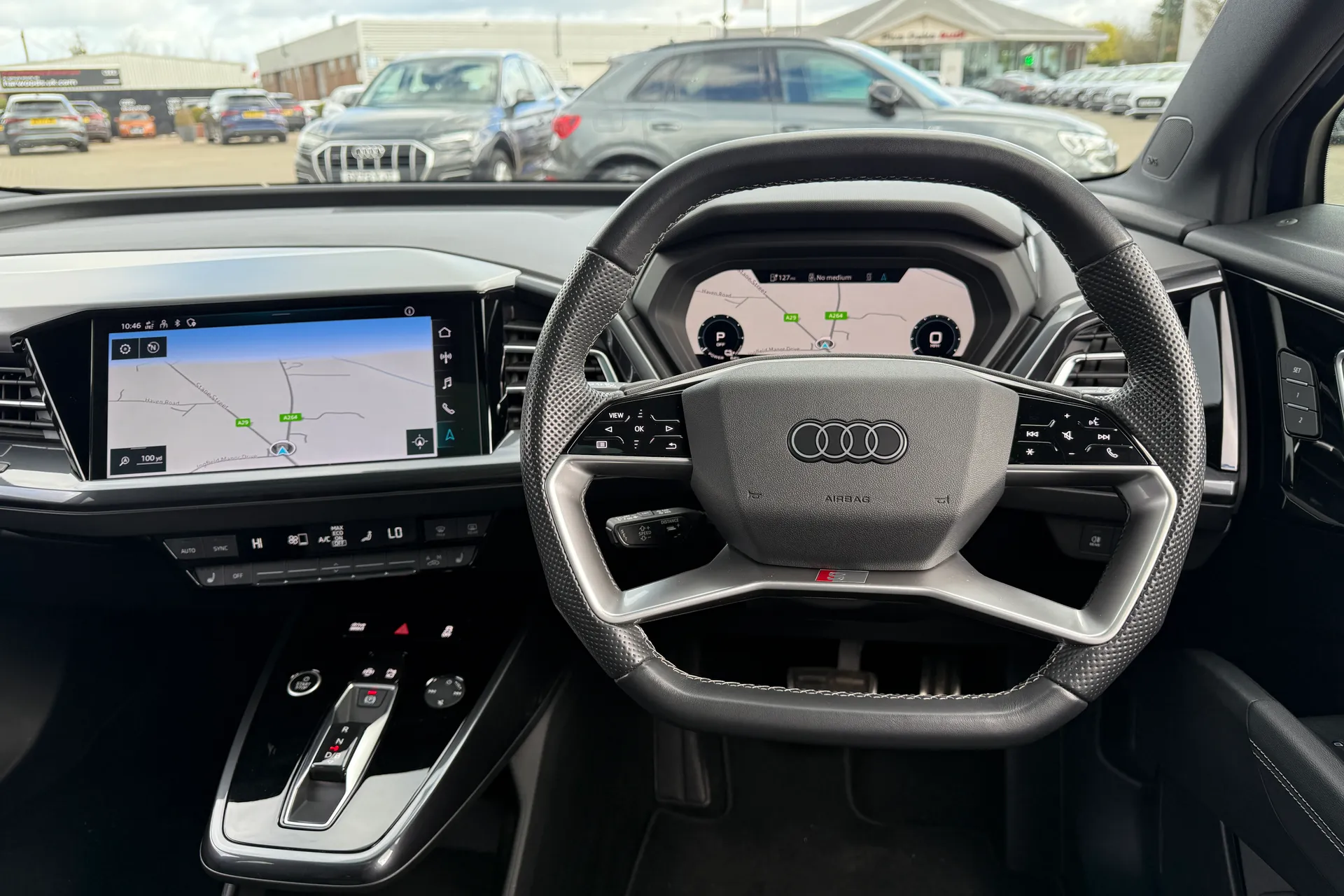 Audi Q4 thumbnail image number 7