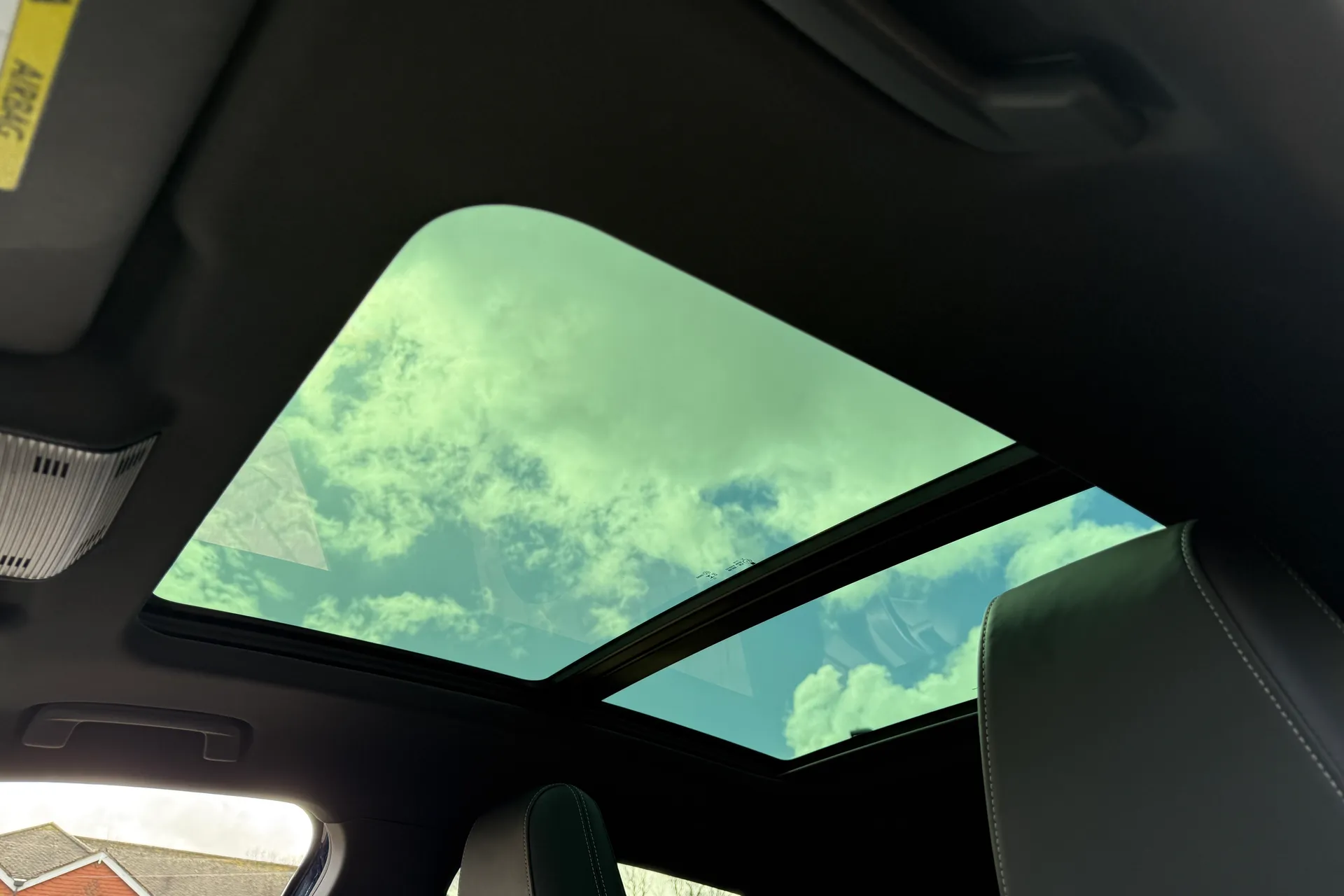 Audi Q4 thumbnail image number 38