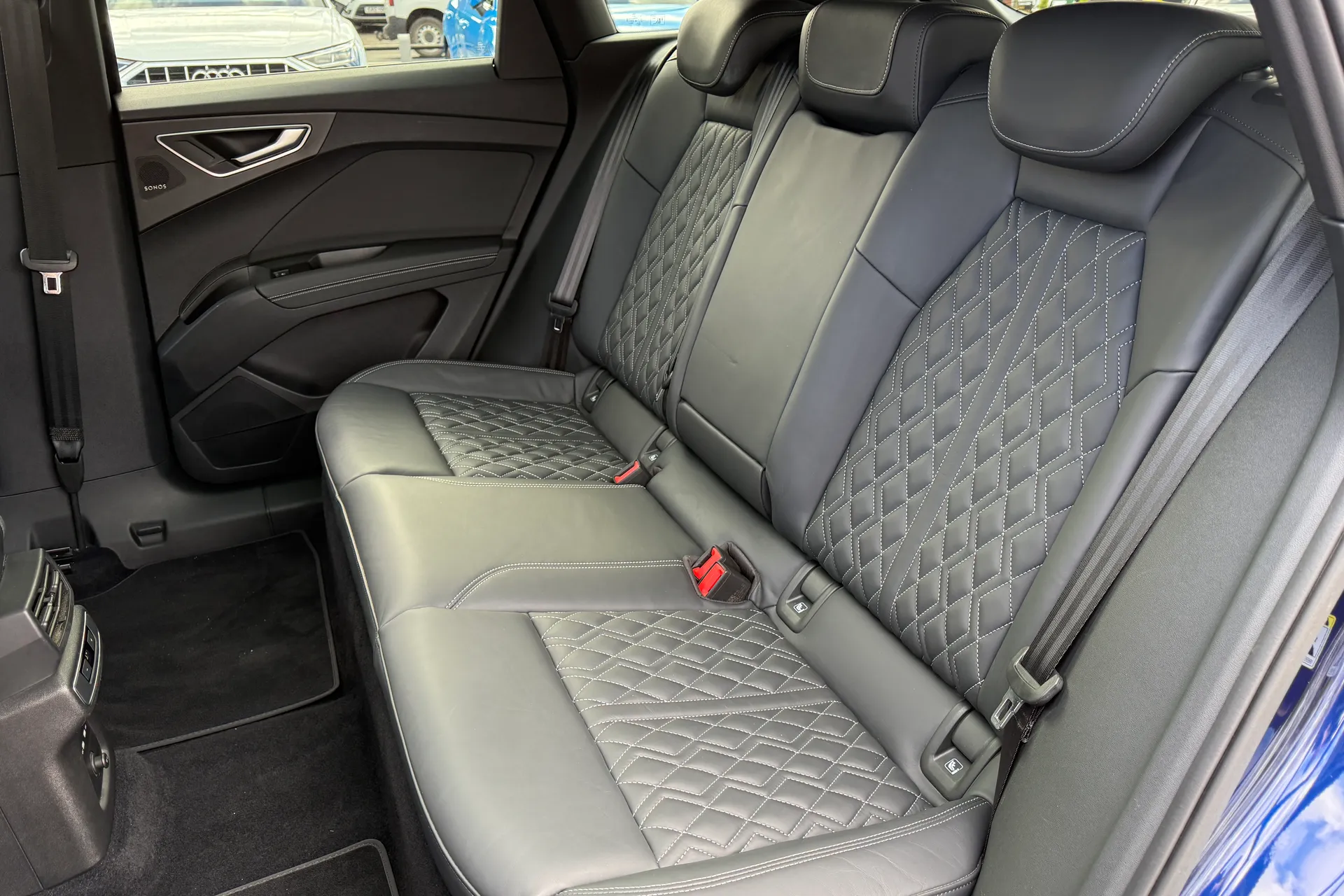 Audi Q4 thumbnail image number 52