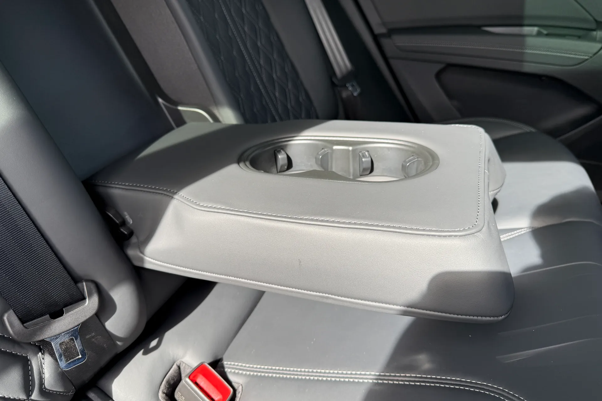 Audi Q4 thumbnail image number 56