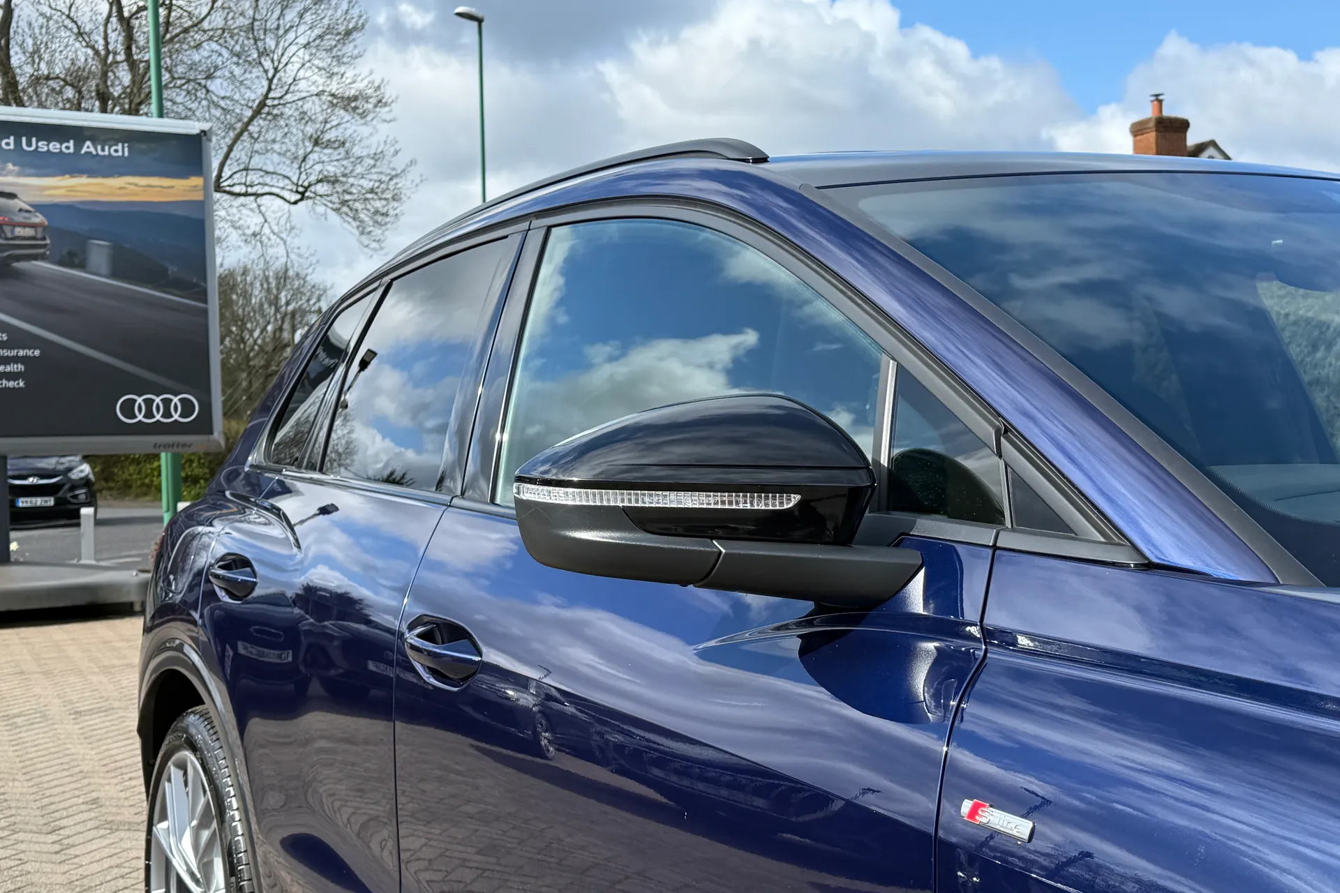 Audi Q4 thumbnail image number 59