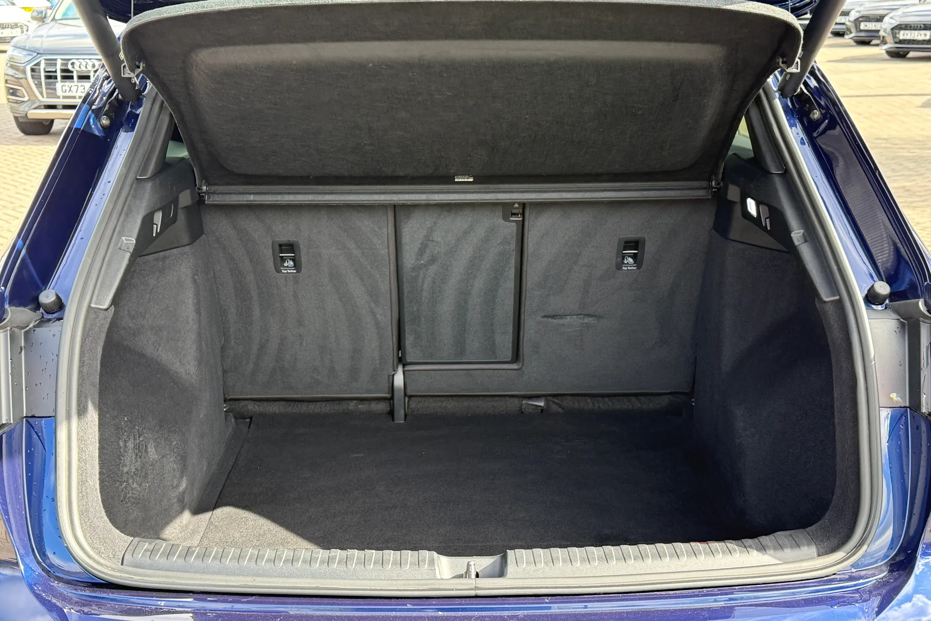 Audi Q4 thumbnail image number 43