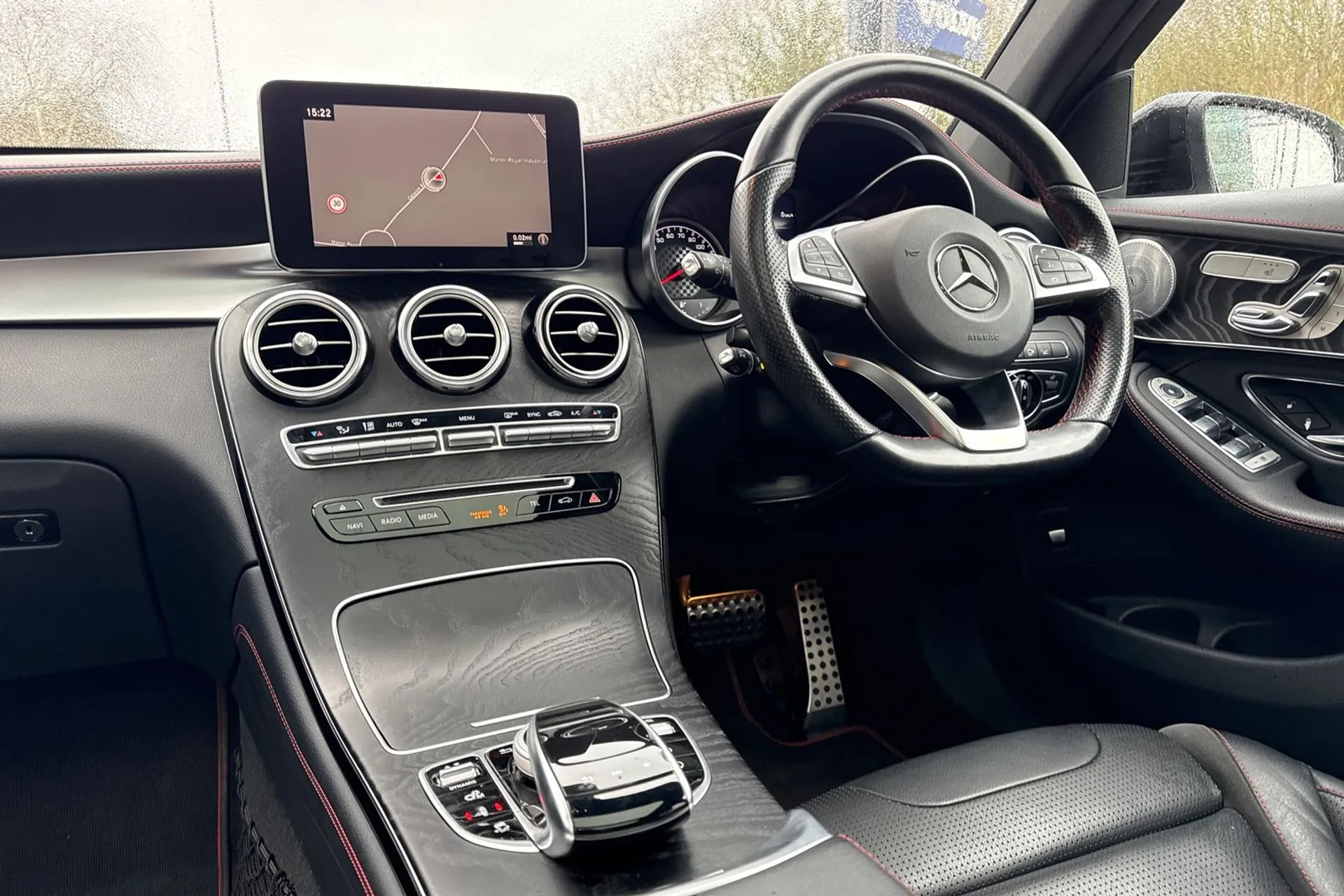 MERCEDES-BENZ GLC thumbnail image number 36