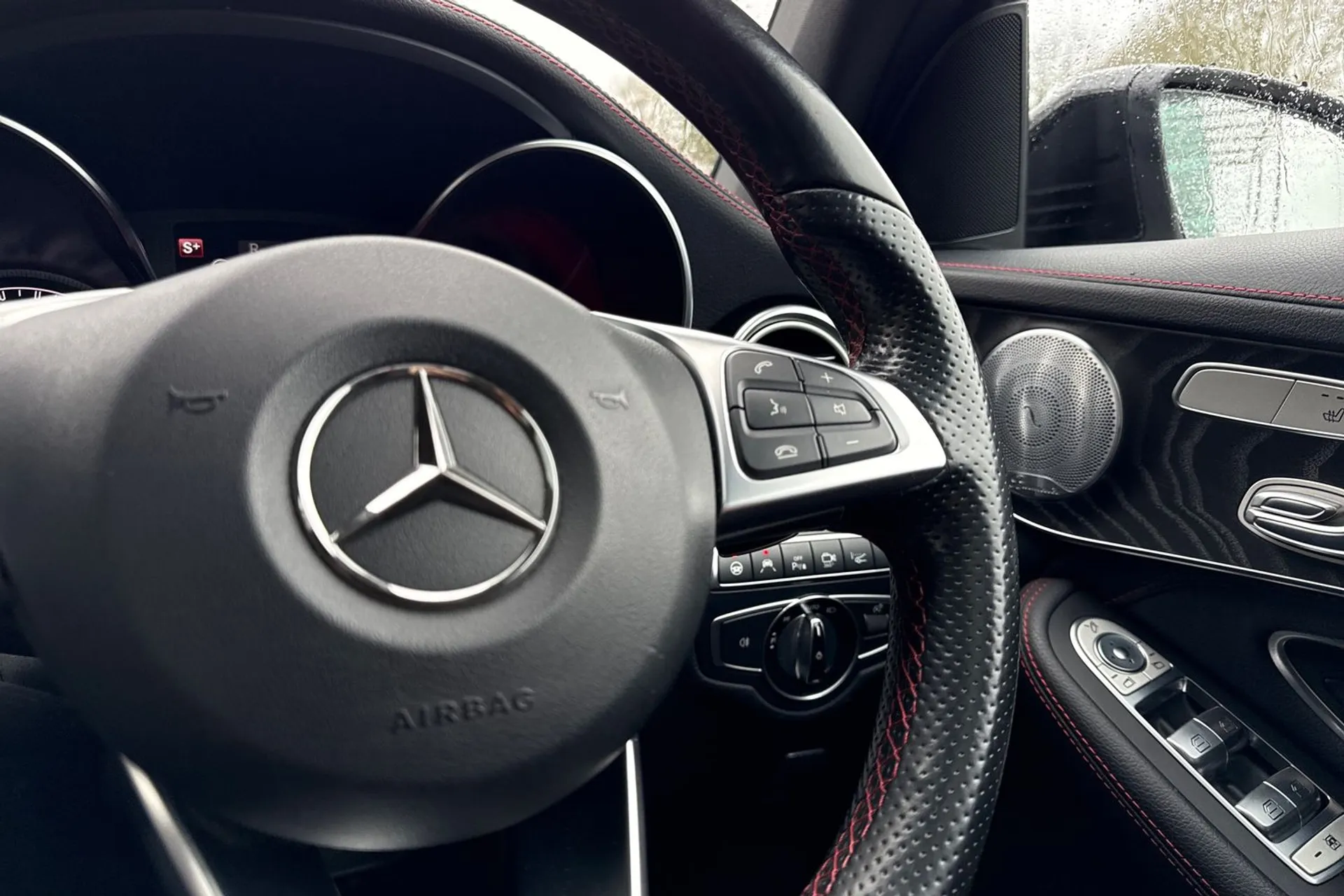 MERCEDES-BENZ GLC thumbnail image number 38