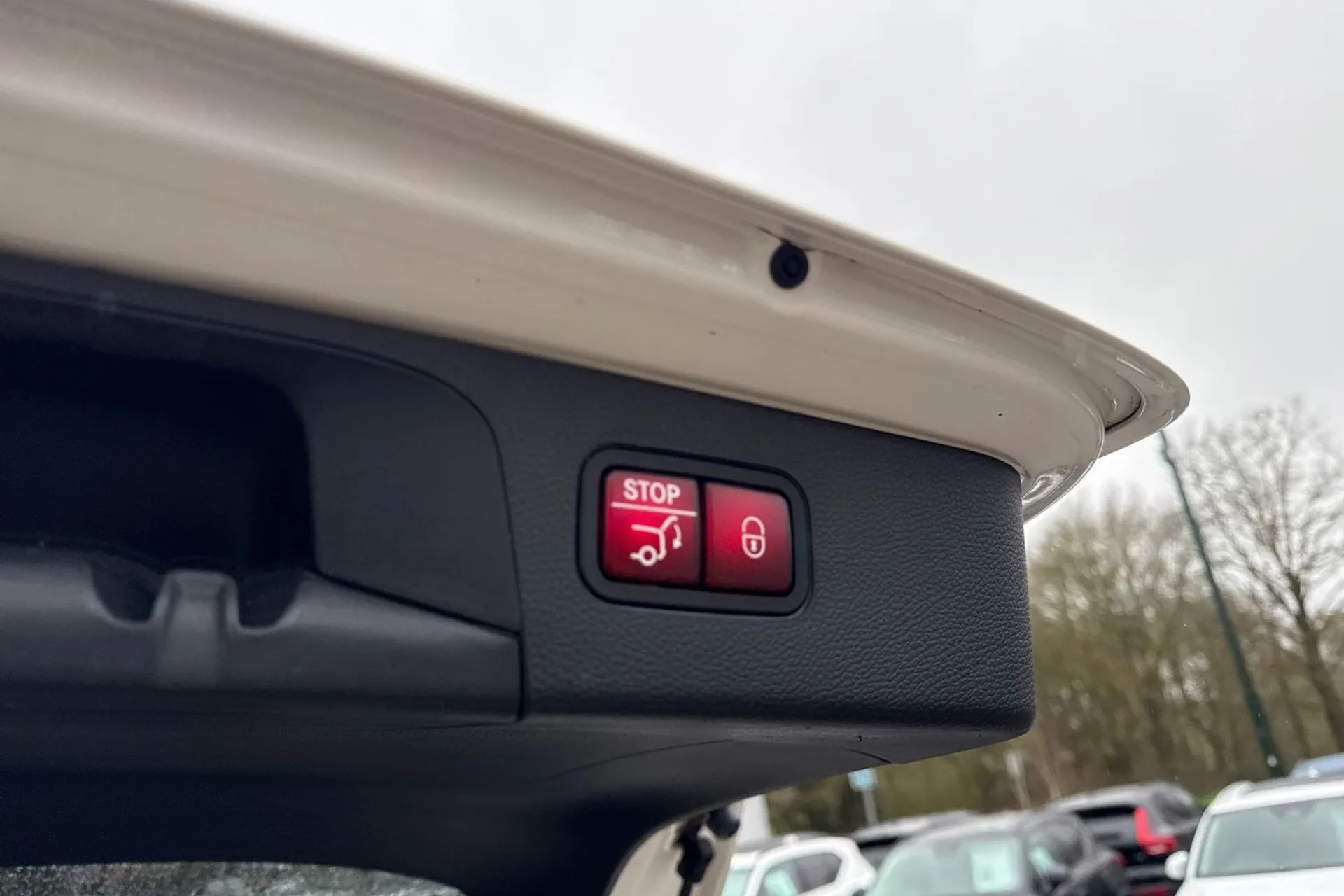 MERCEDES-BENZ GLC thumbnail image number 22