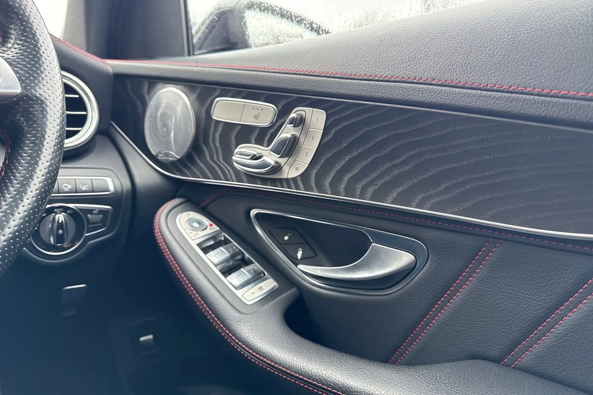 MERCEDES-BENZ GLC thumbnail image number 40