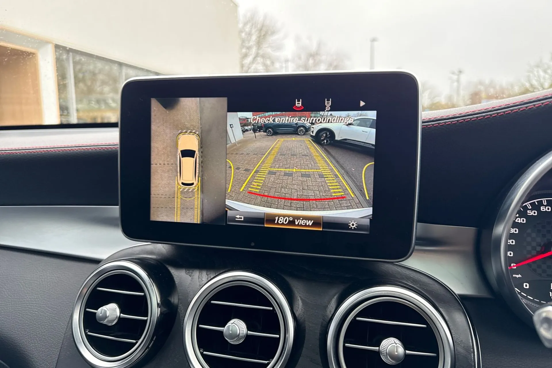 MERCEDES-BENZ GLC thumbnail image number 4