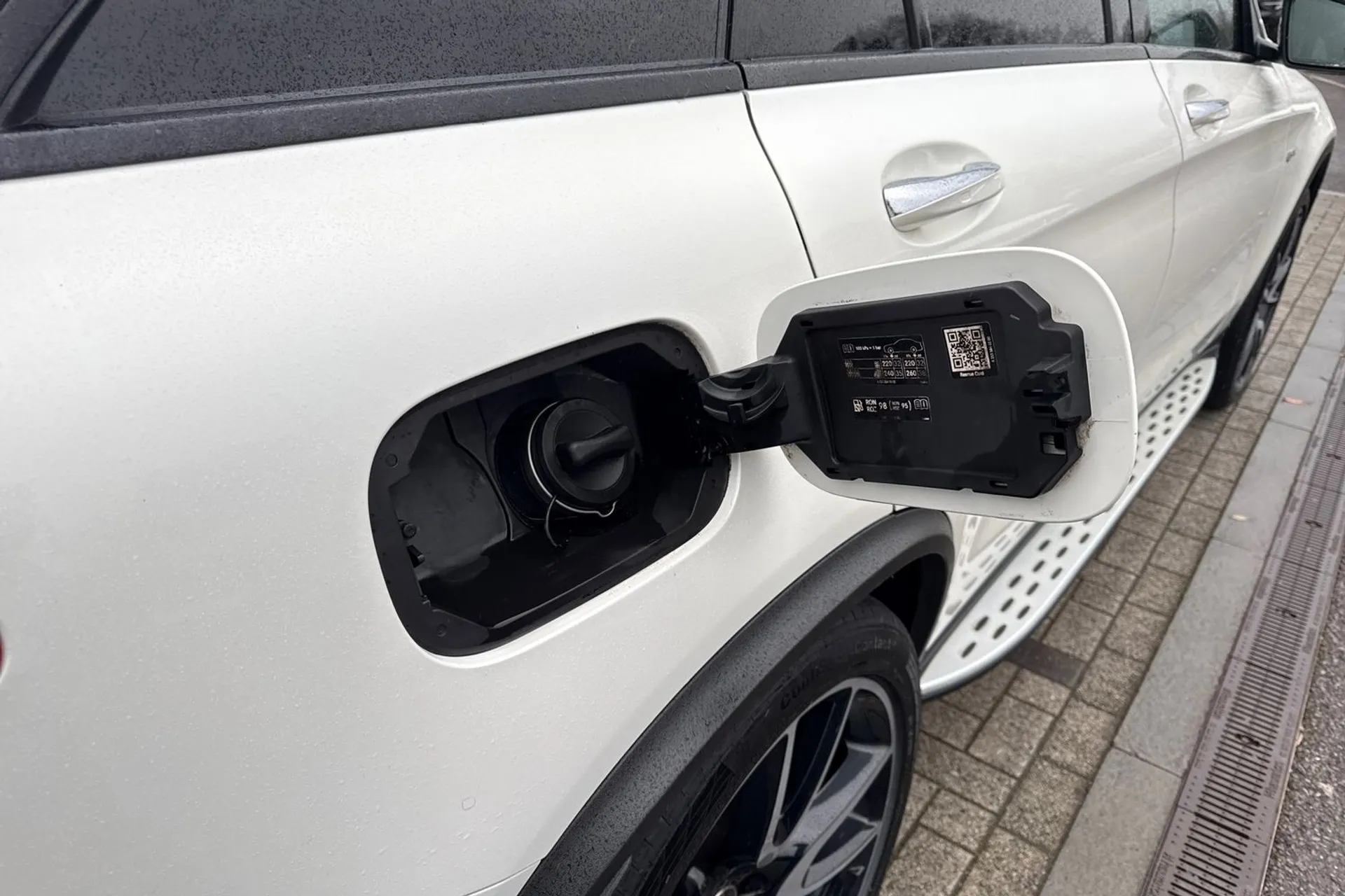 MERCEDES-BENZ GLC thumbnail image number 20