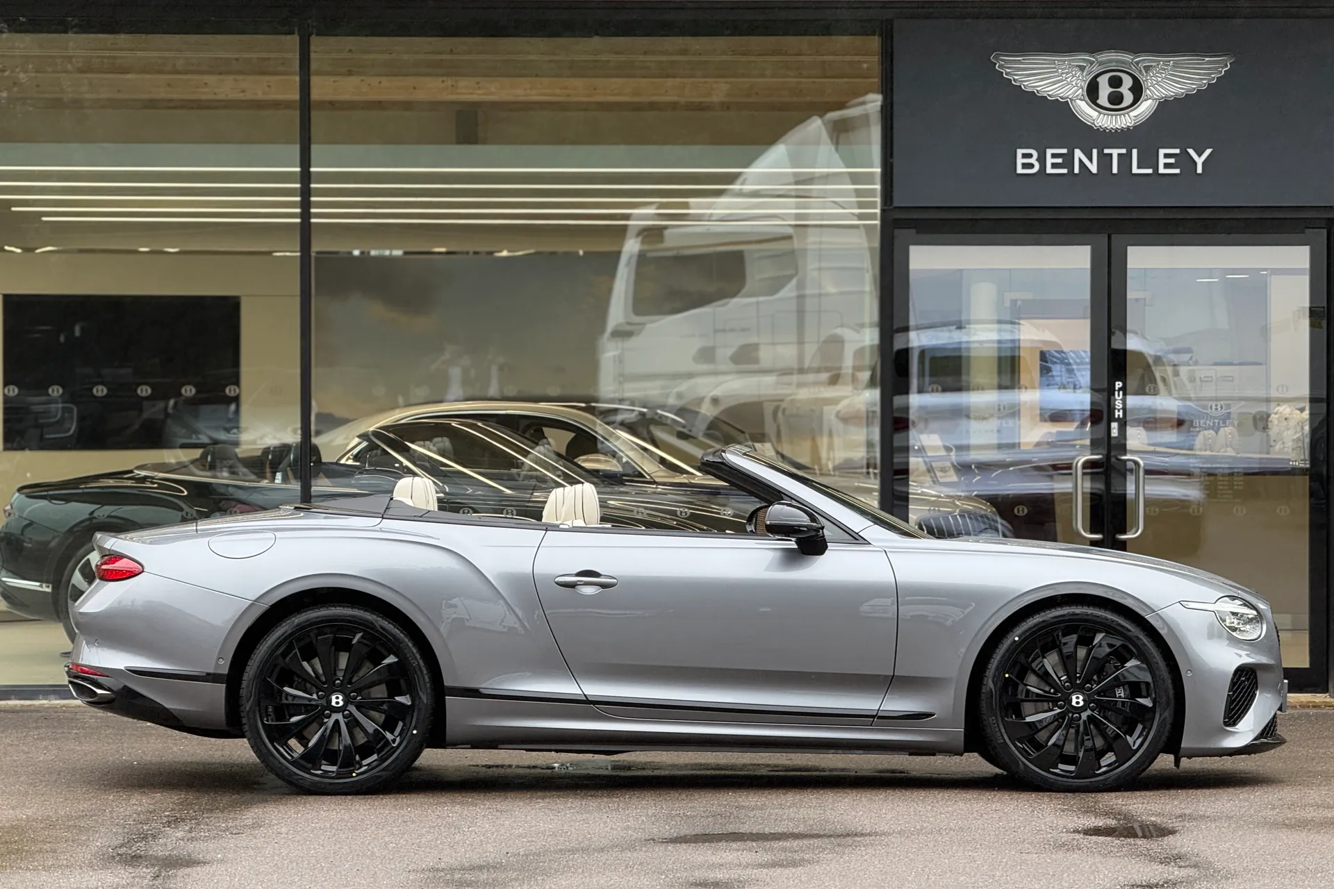 Bentley CONTINENTAL GTC thumbnail image number 4