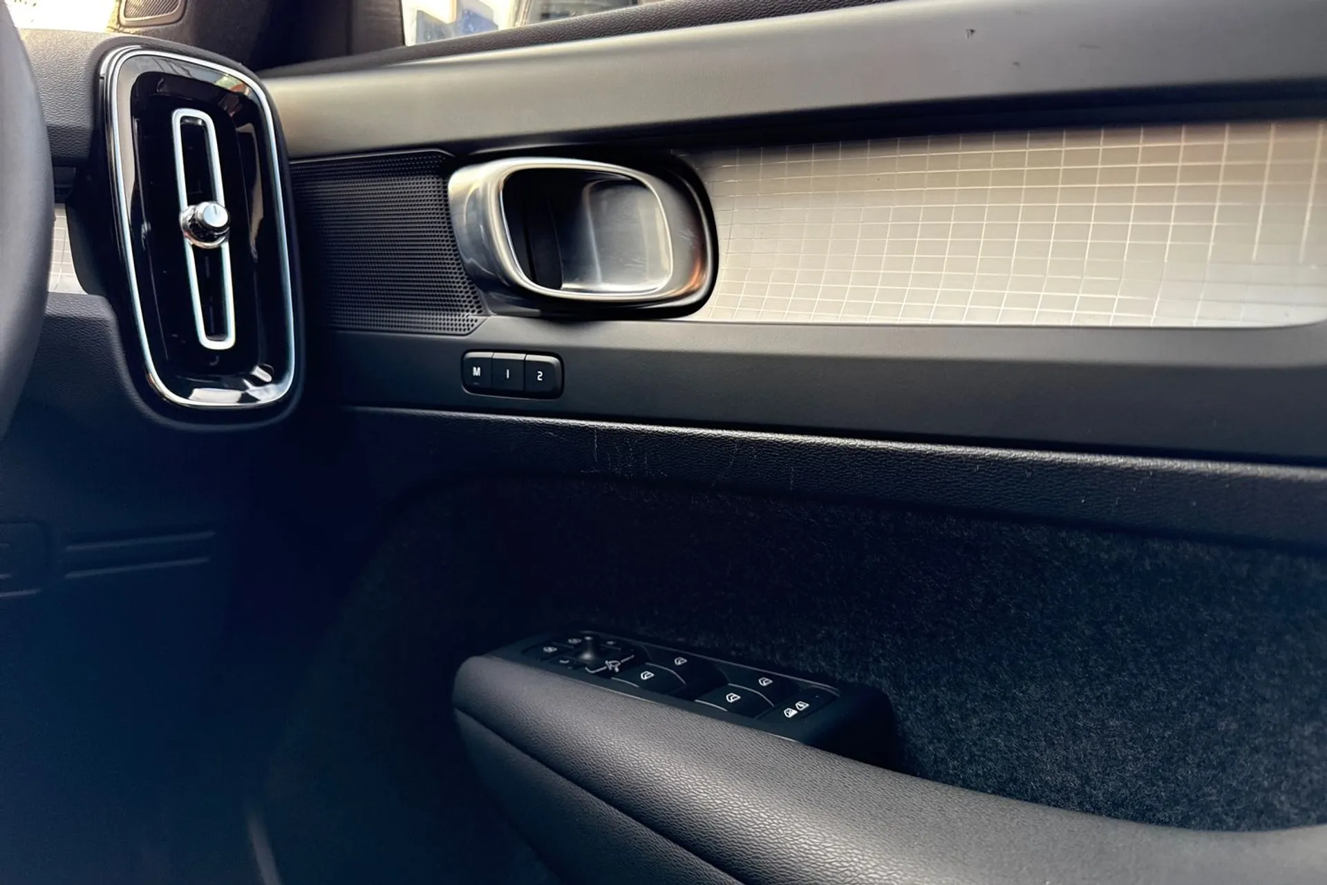 Volvo XC40 thumbnail image number 41