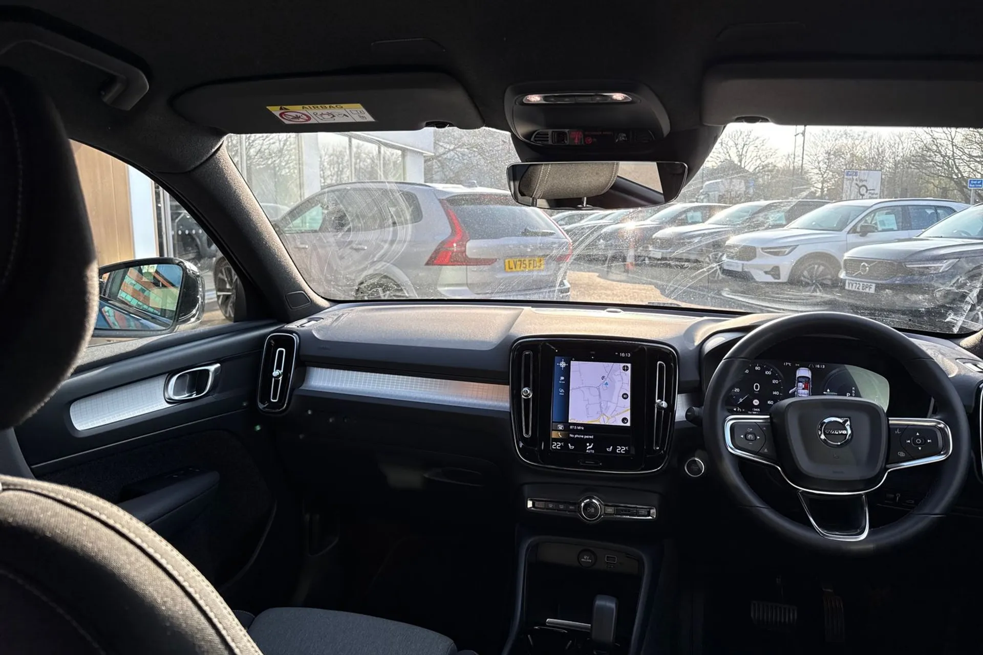 Volvo XC40 thumbnail image number 32