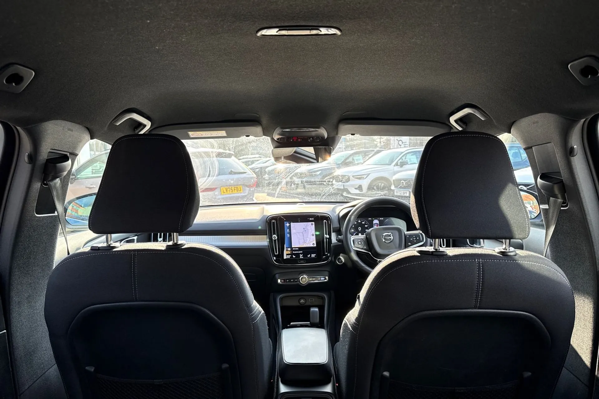 Volvo XC40 thumbnail image number 22