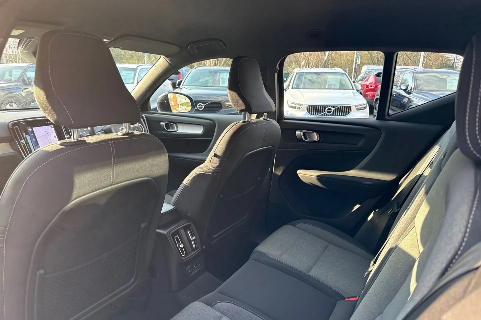 Volvo XC40 thumbnail image number 31