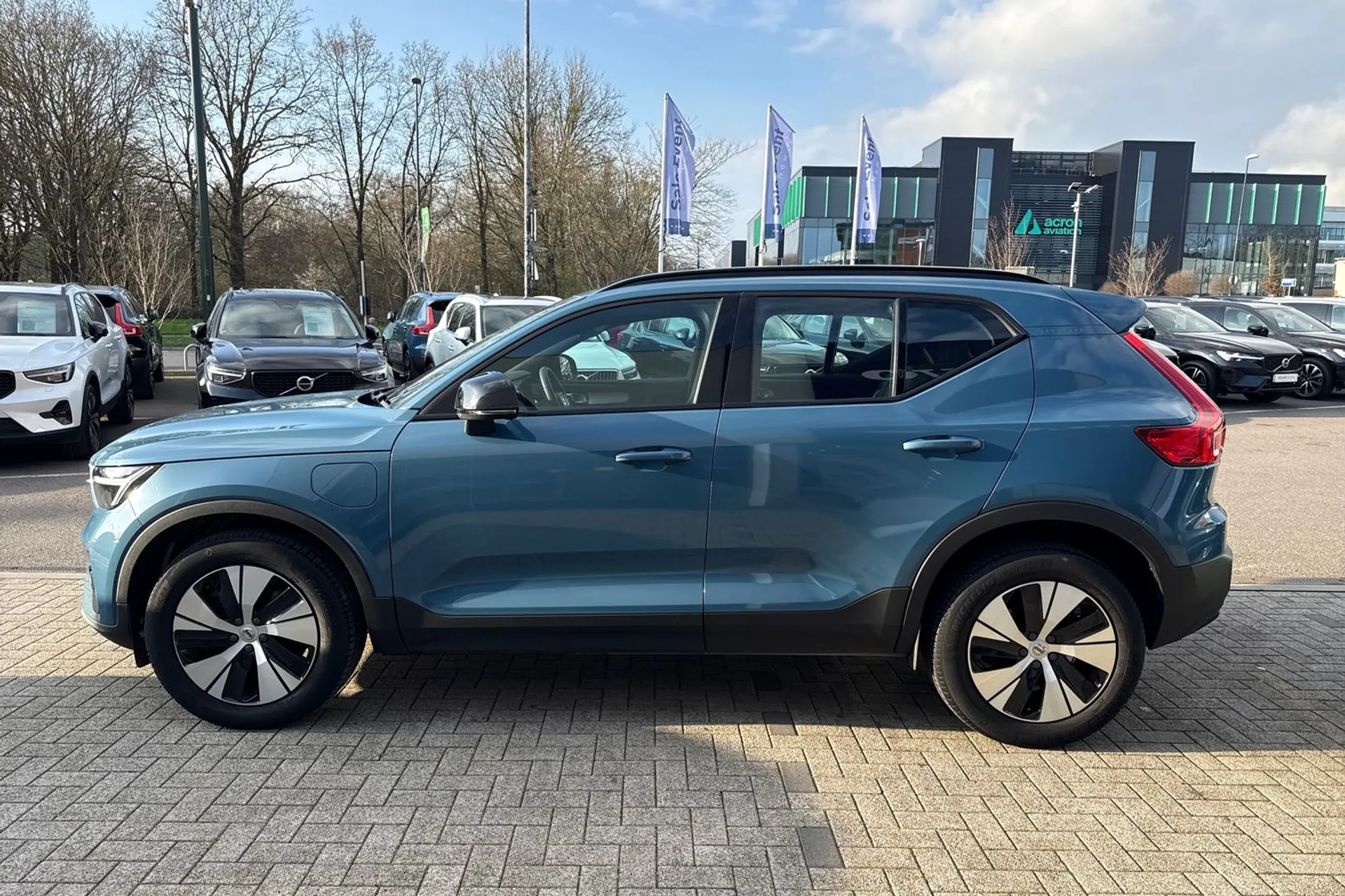 Volvo XC40 thumbnail image number 11