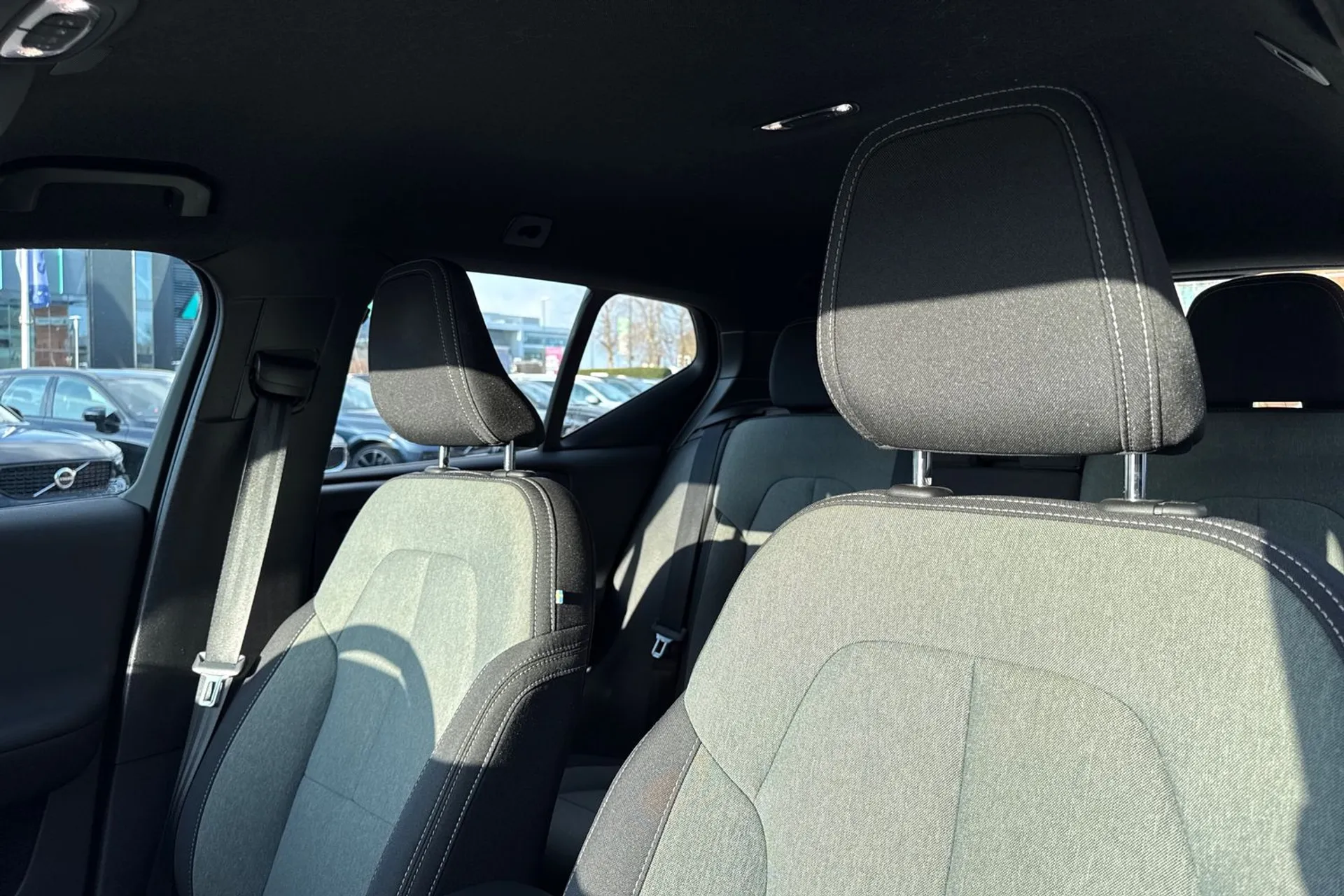 Volvo XC40 thumbnail image number 29