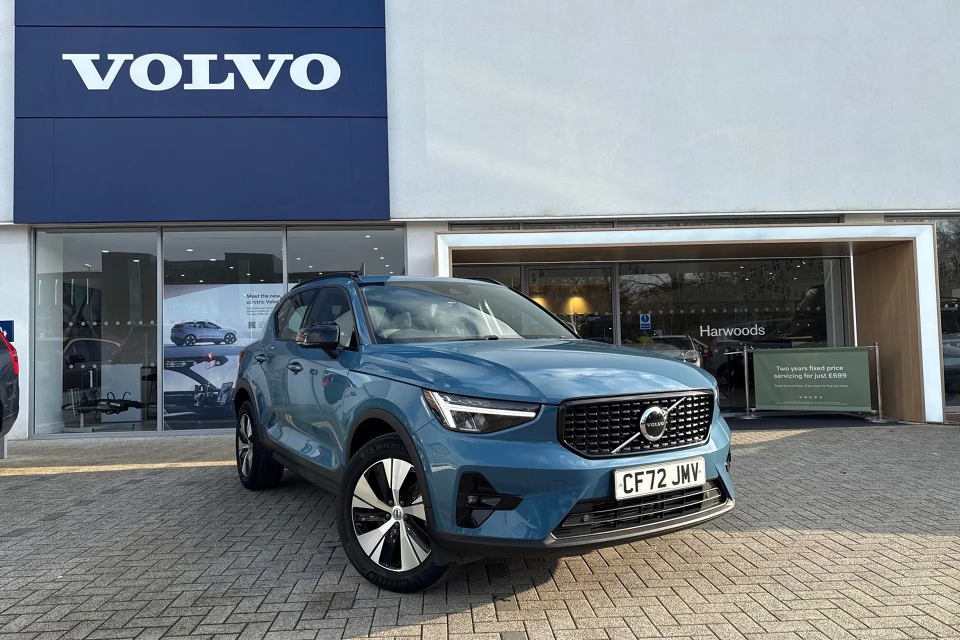 Volvo XC40 focused image