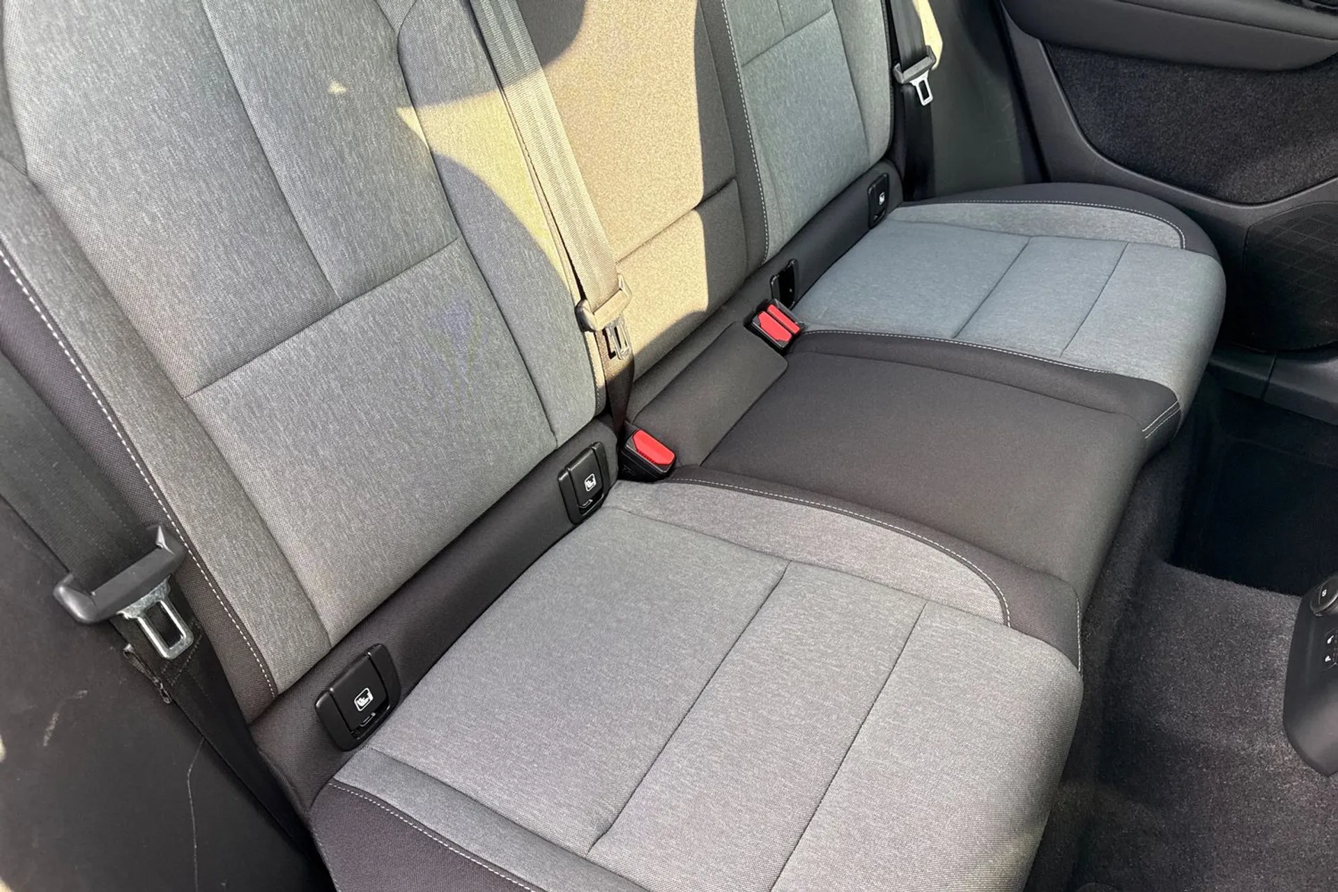 Volvo XC40 thumbnail image number 25