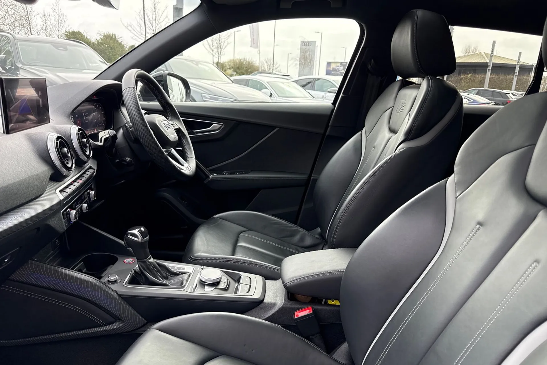 Audi Q2 thumbnail image number 45