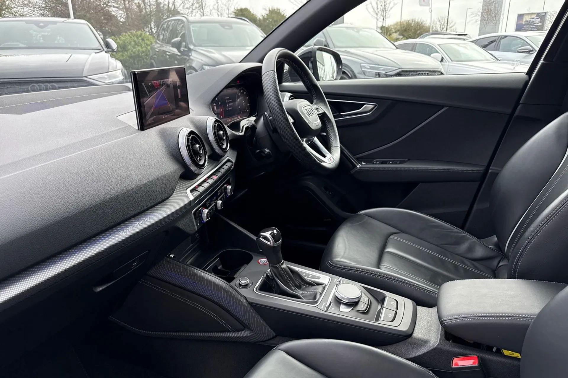 Audi Q2 thumbnail image number 43