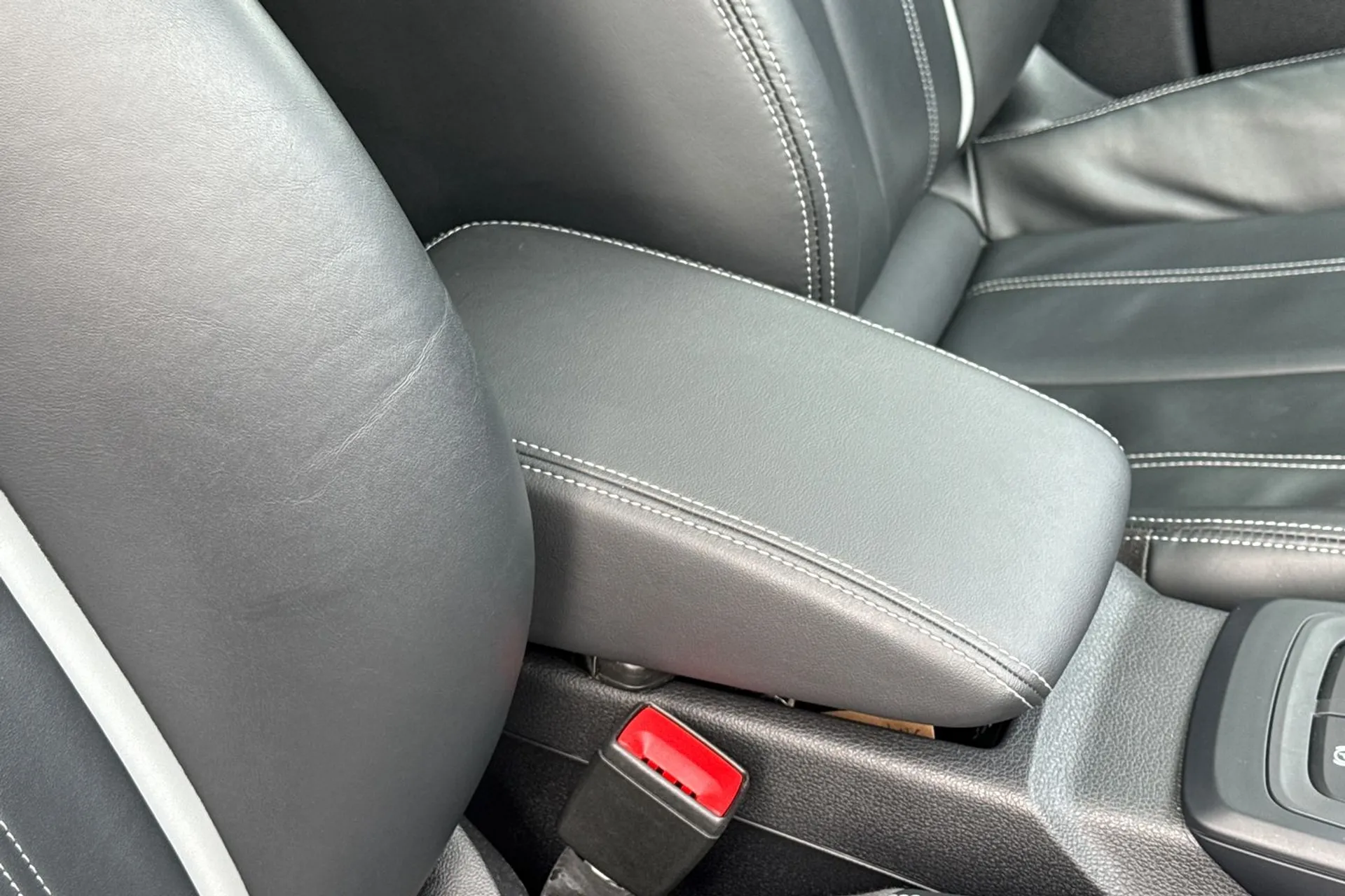 Audi Q2 thumbnail image number 38