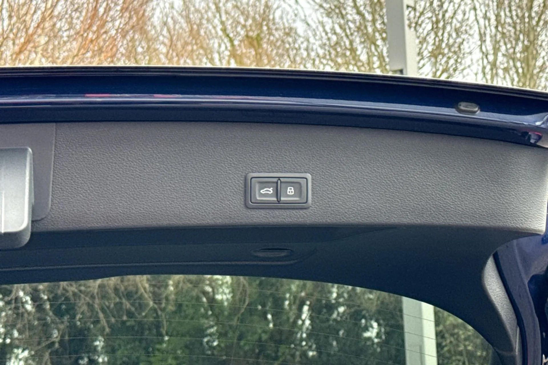 Audi Q2 thumbnail image number 30