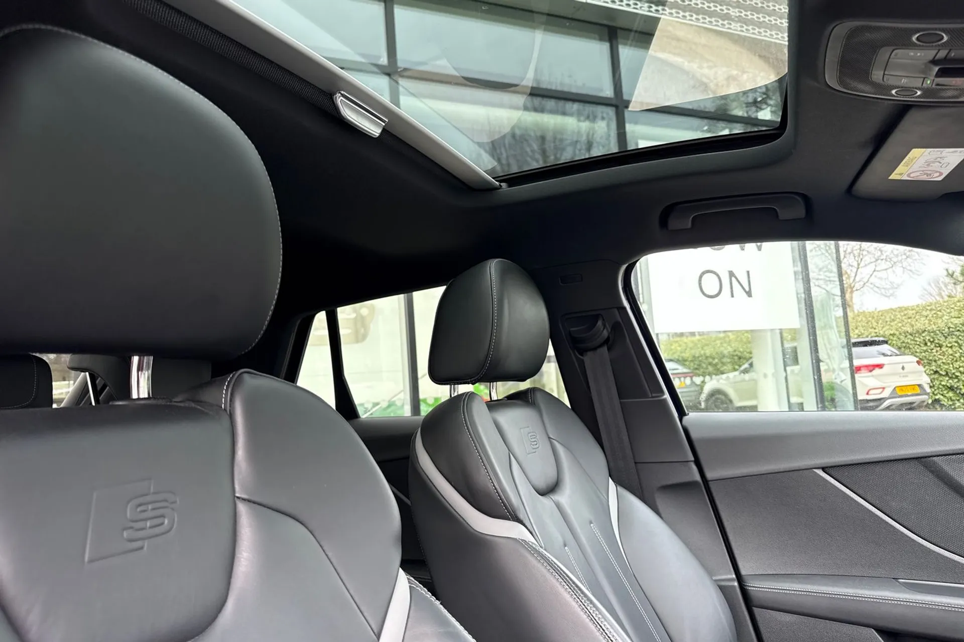 Audi Q2 thumbnail image number 4