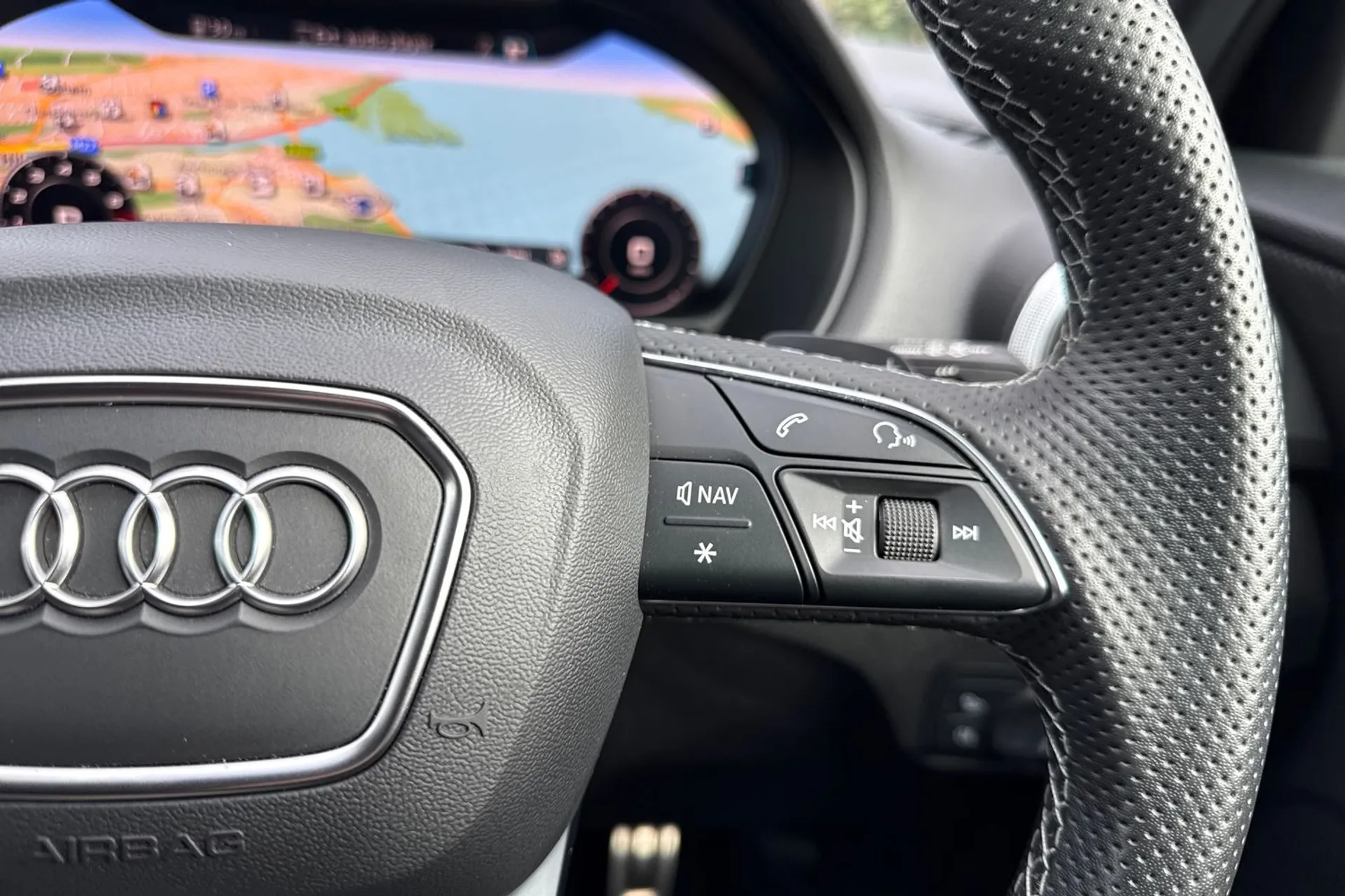 Audi Q2 thumbnail image number 55