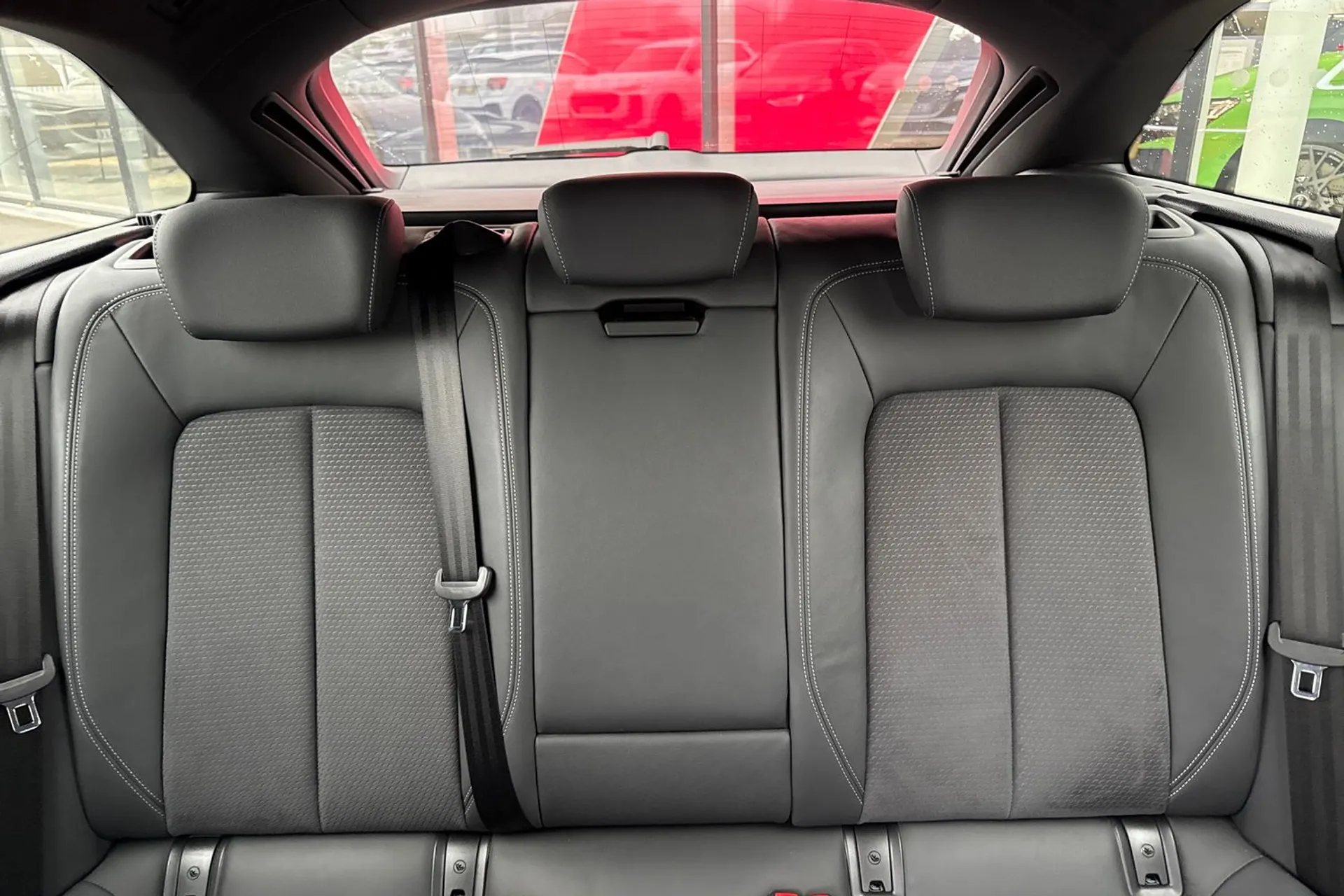 Audi A6 thumbnail image number 48