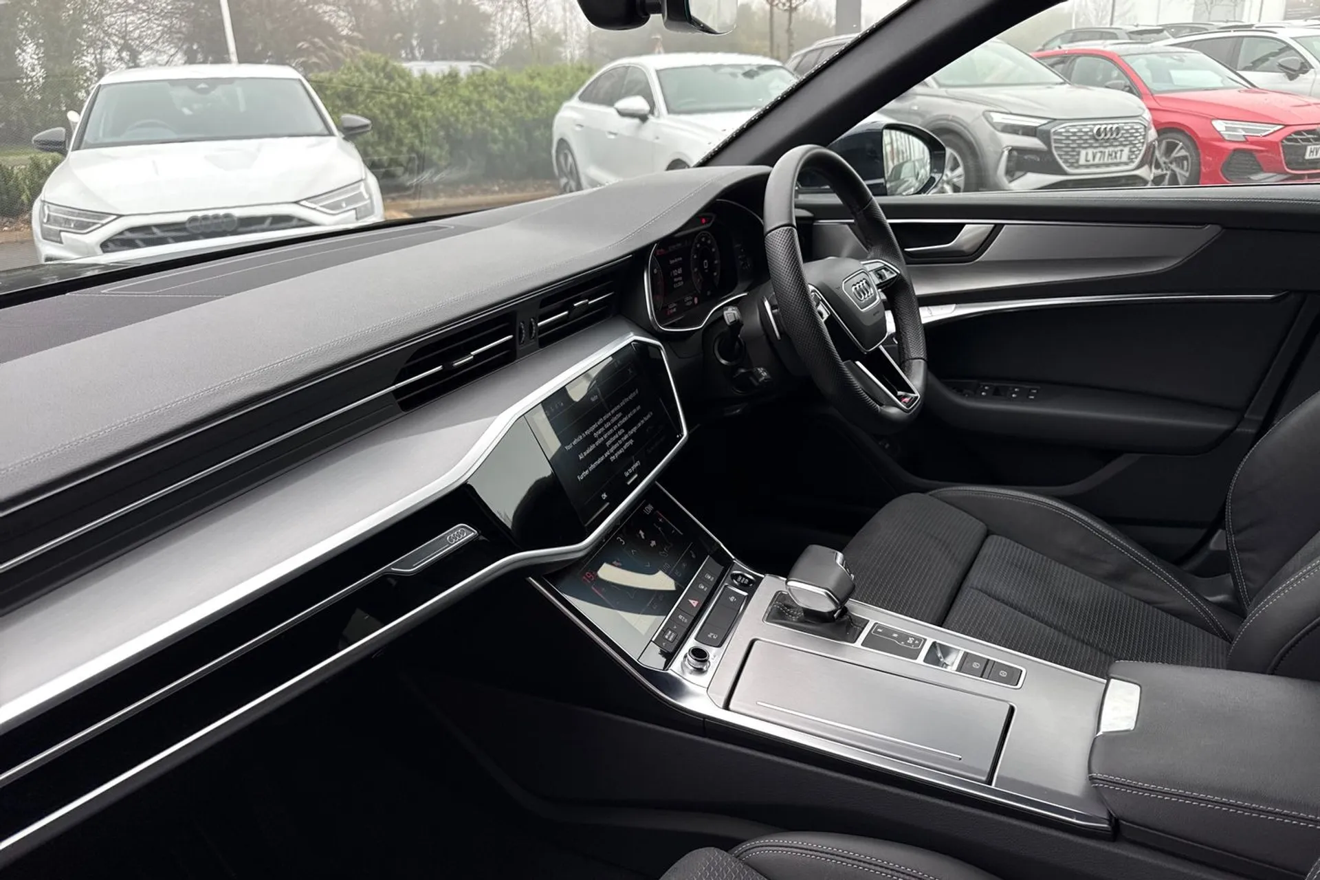 Audi A6 thumbnail image number 24