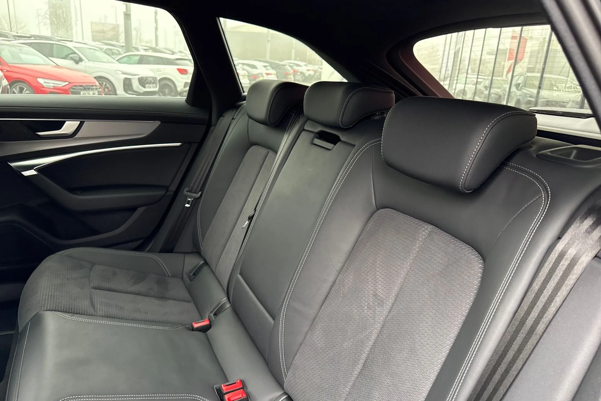 Audi A6 thumbnail image number 47