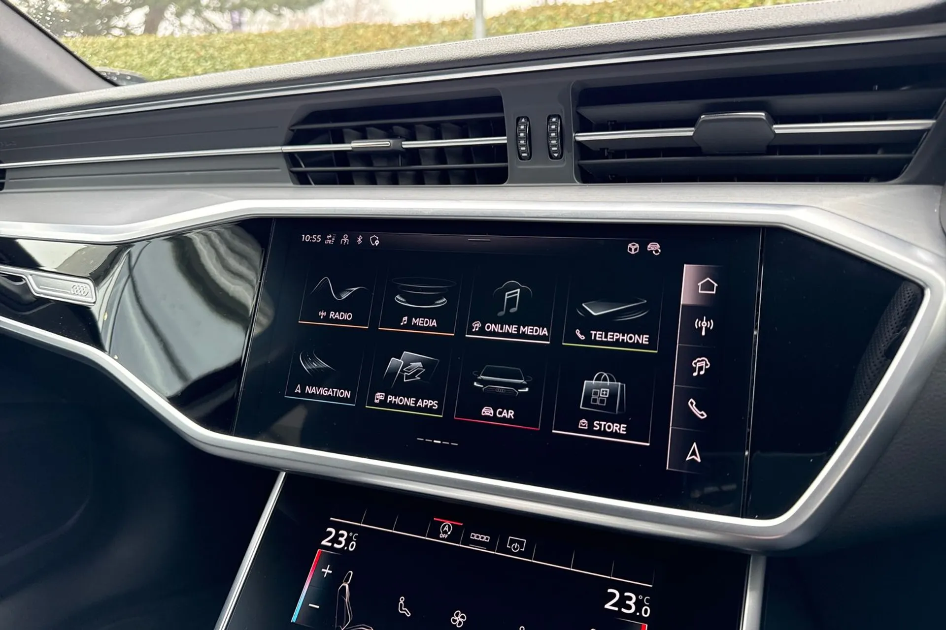 Audi A6 thumbnail image number 15