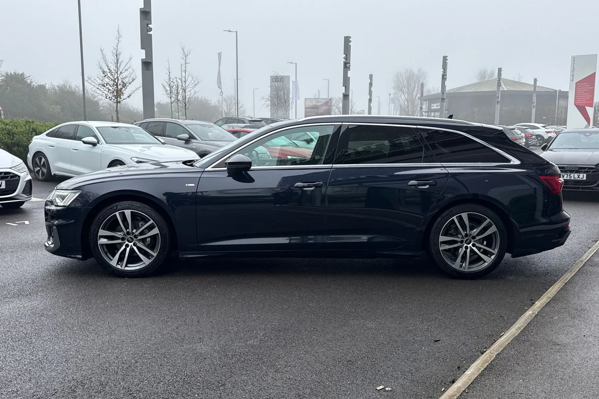 Audi A6 thumbnail image number 14