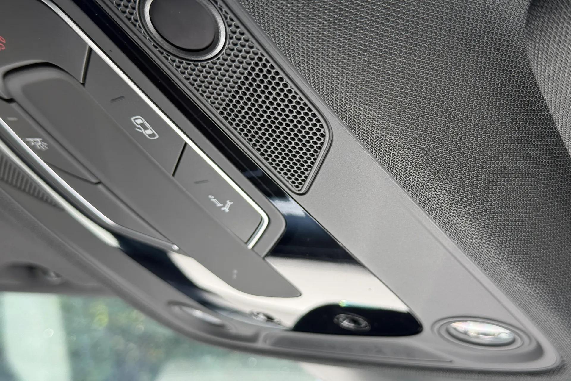 Audi A6 thumbnail image number 24
