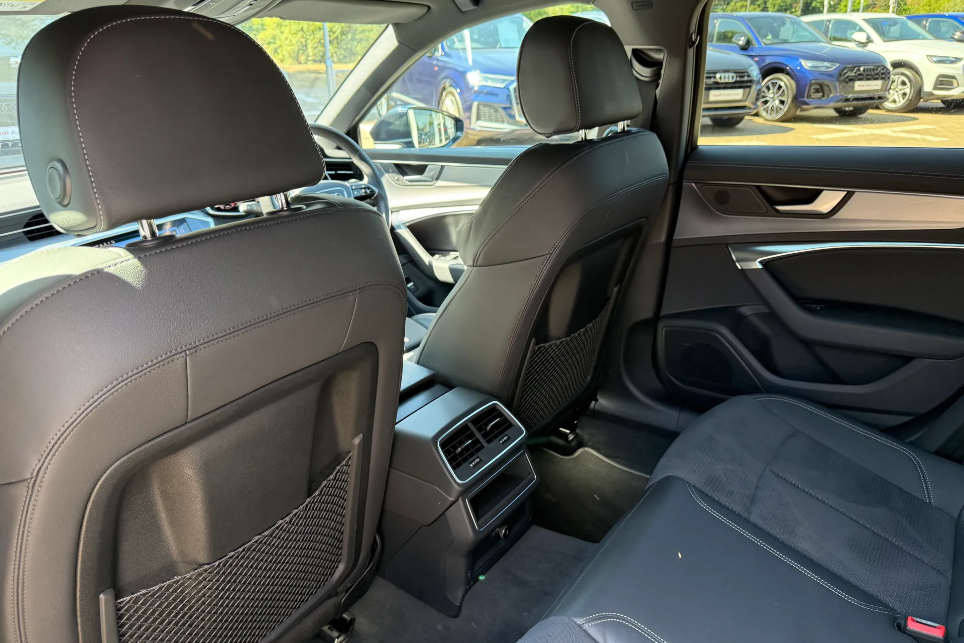 Audi A6 thumbnail image number 43