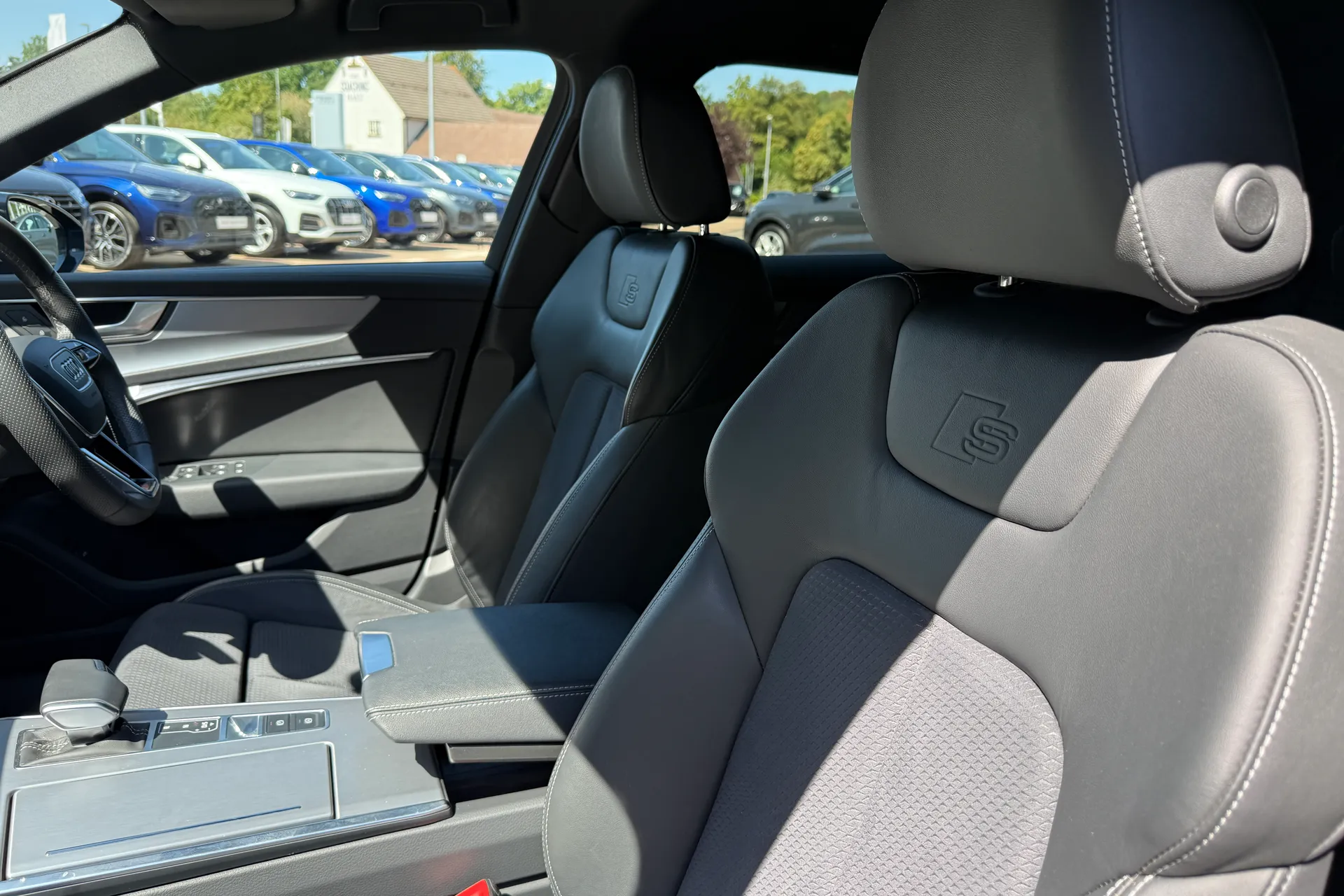 Audi A6 thumbnail image number 47
