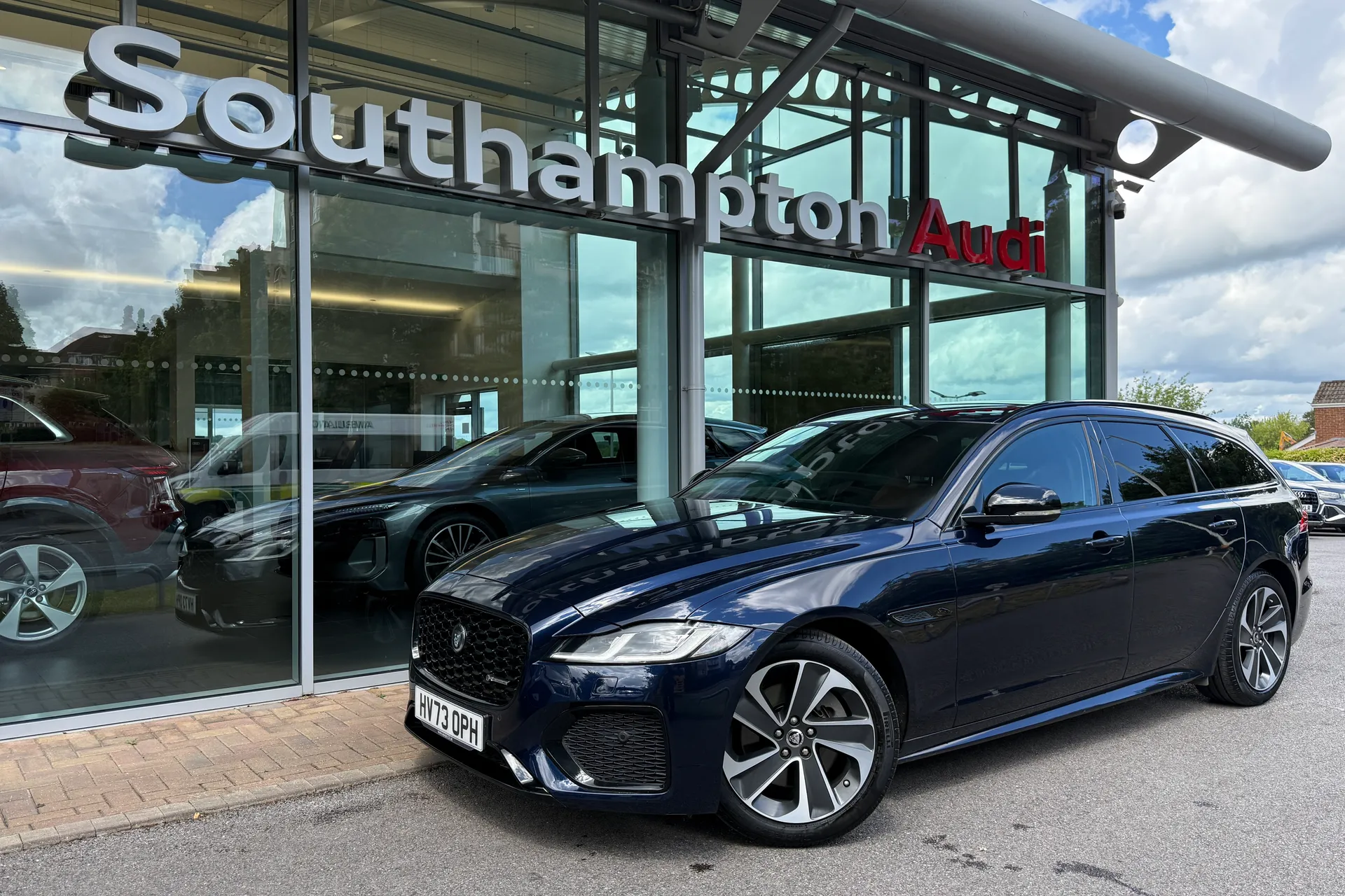 Jaguar XF thumbnail image number 46