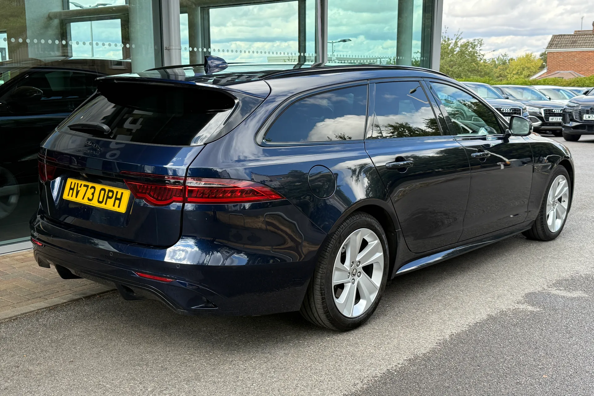 Jaguar XF thumbnail image number 70