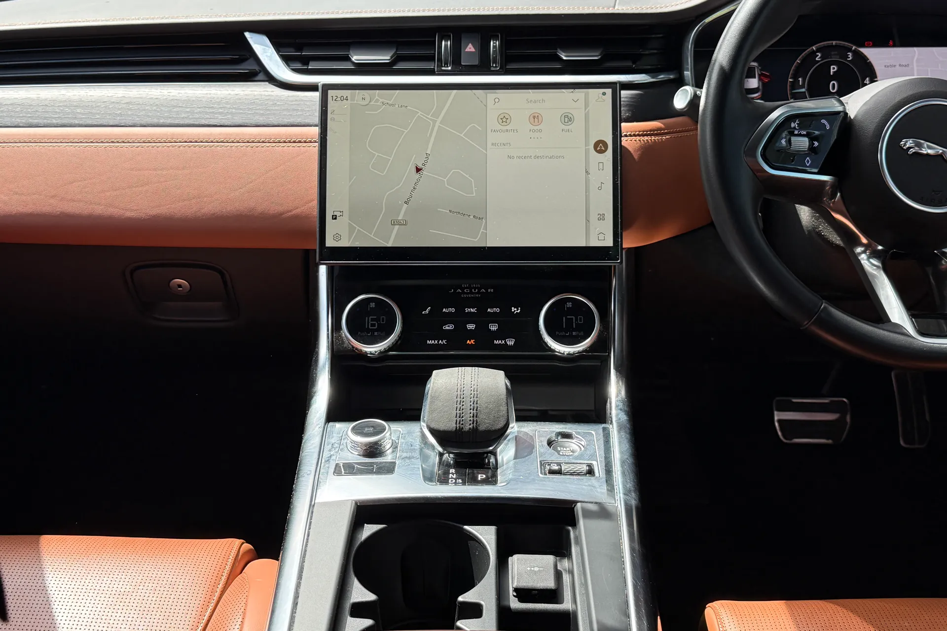Jaguar XF thumbnail image number 17