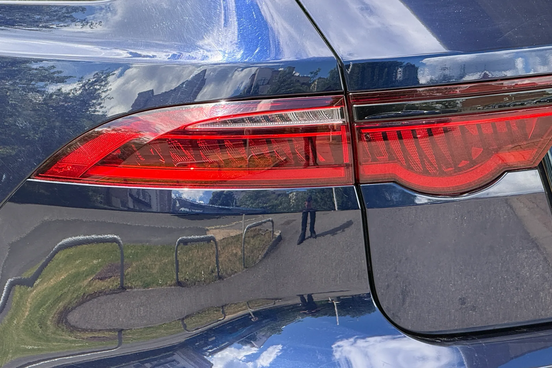 Jaguar XF thumbnail image number 24