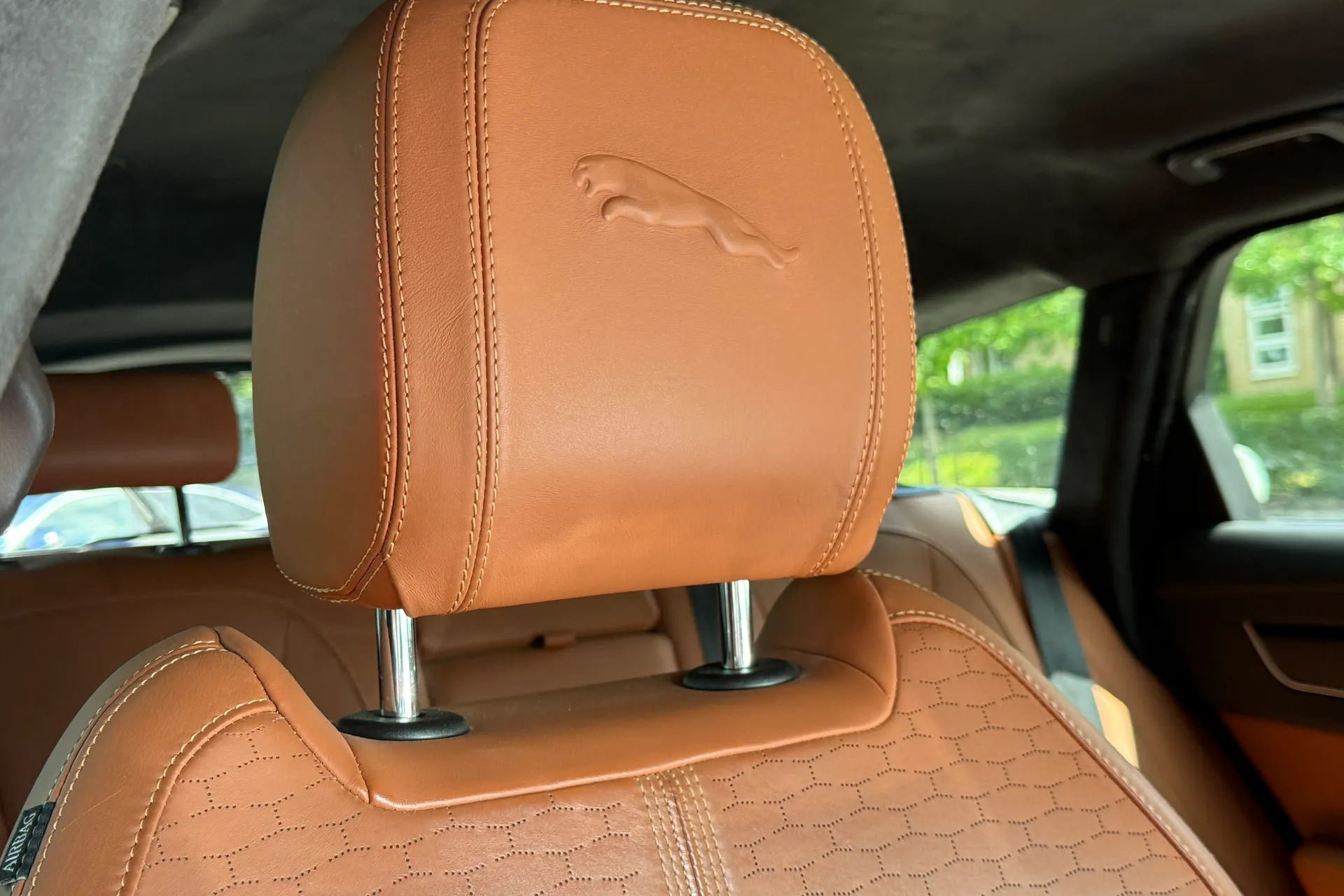 Jaguar XF thumbnail image number 10