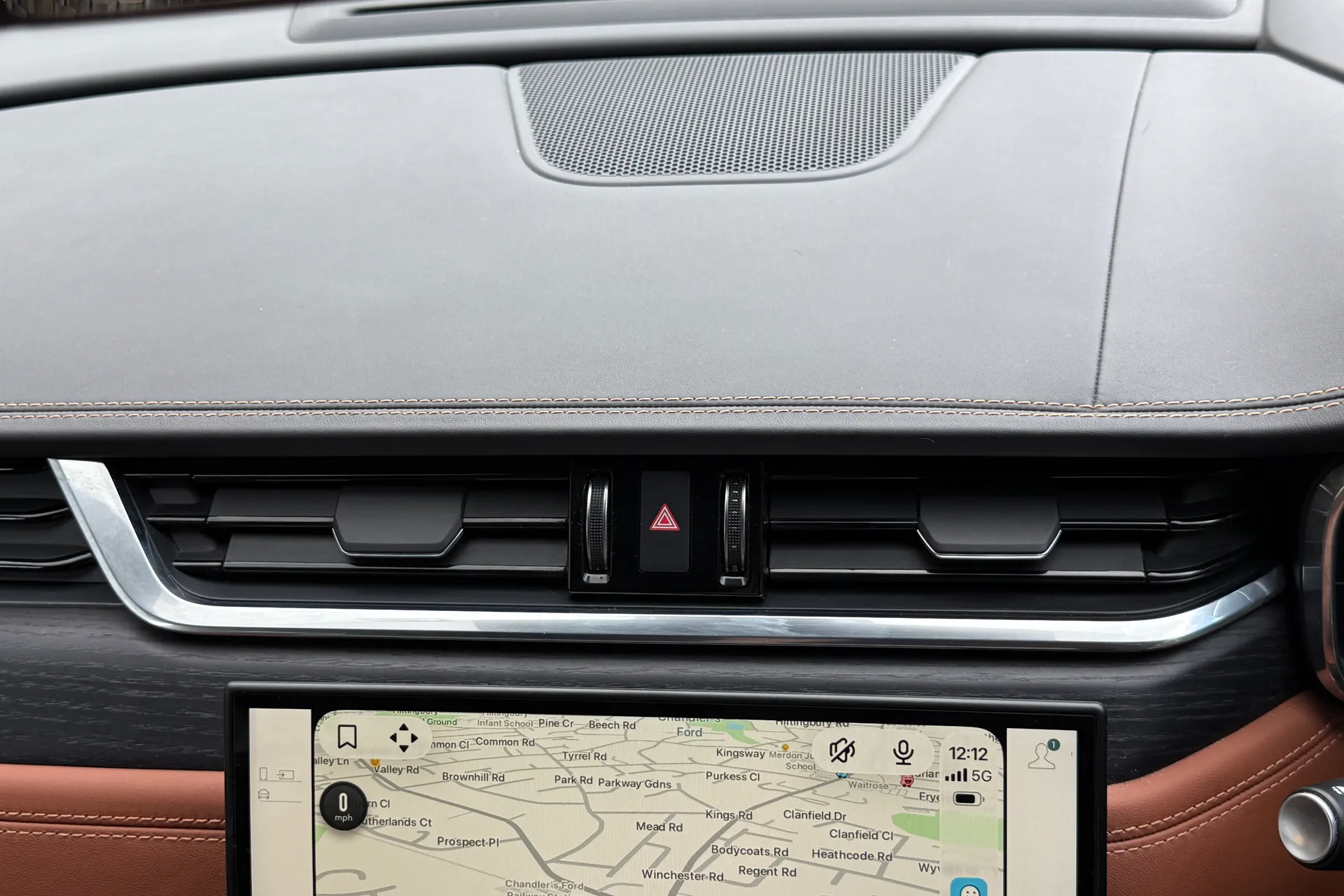 Jaguar XF thumbnail image number 64