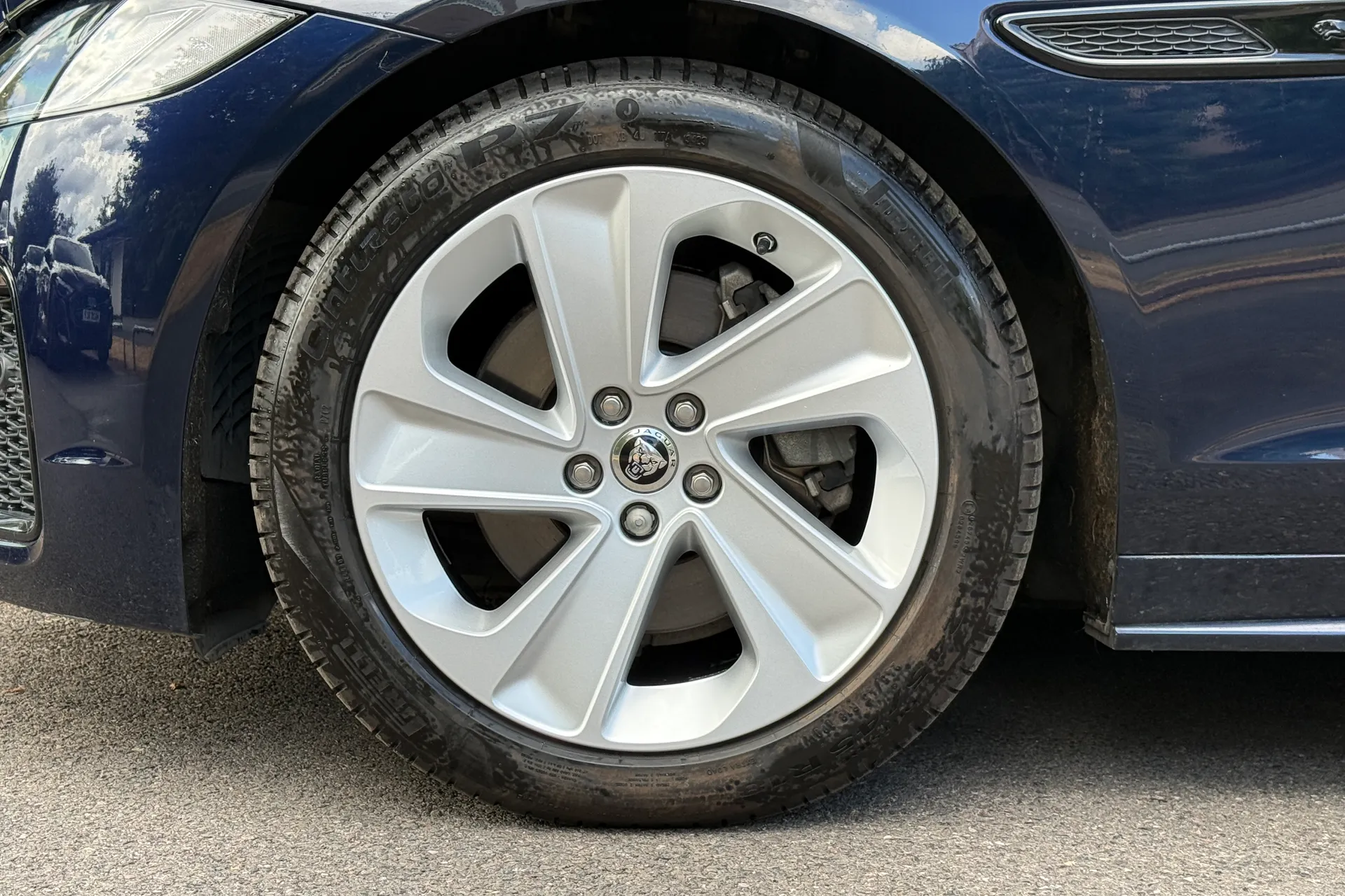 Jaguar XF thumbnail image number 5