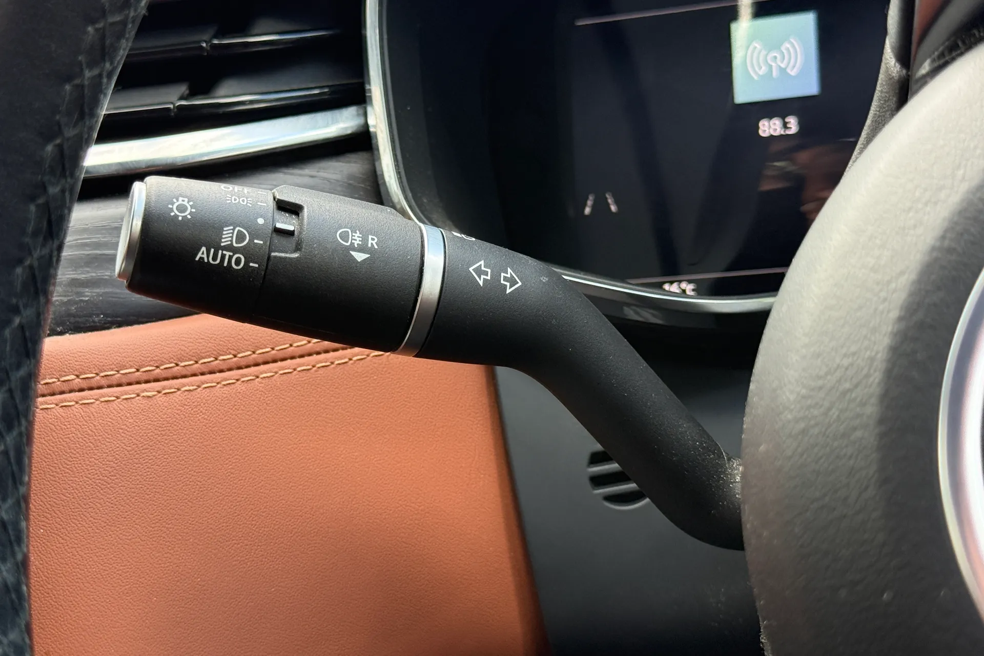 Jaguar XF thumbnail image number 40