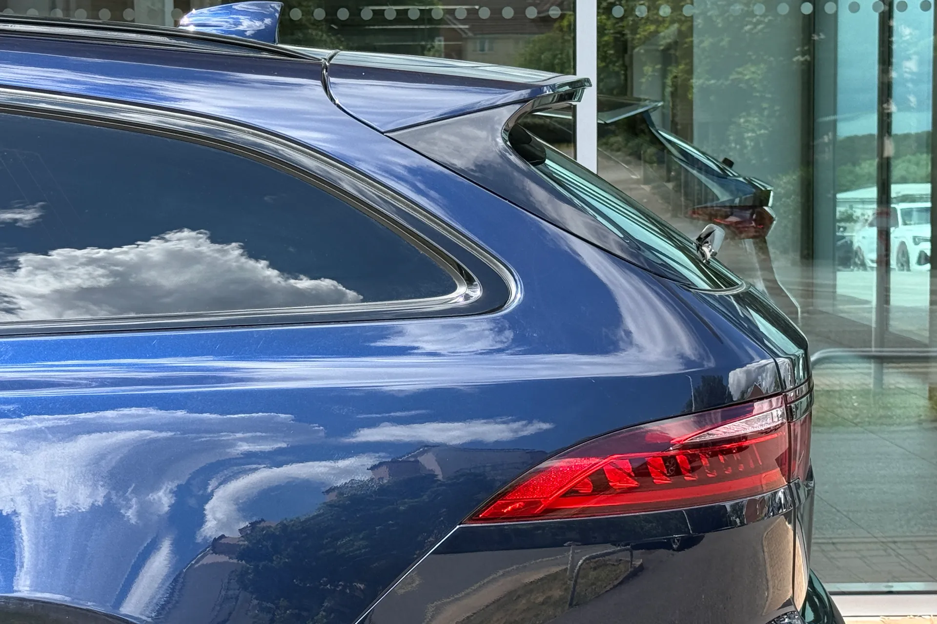 Jaguar XF thumbnail image number 26